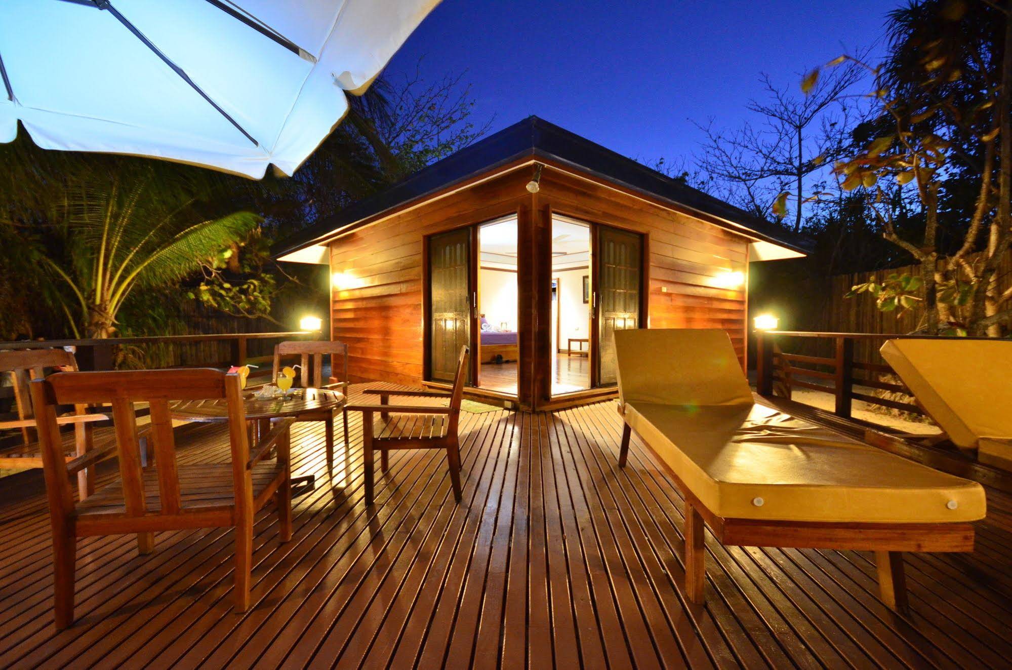 Arena Island Resort