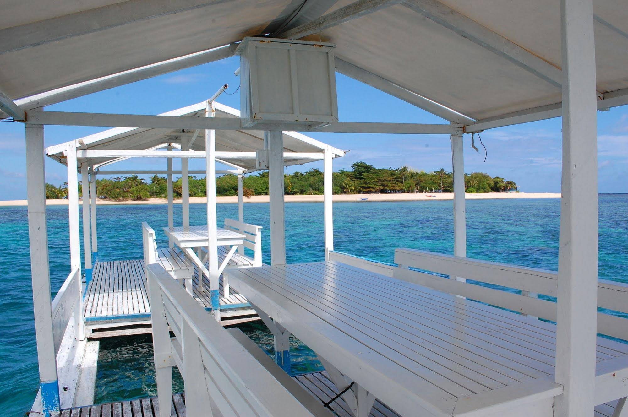 Arena Island Resort