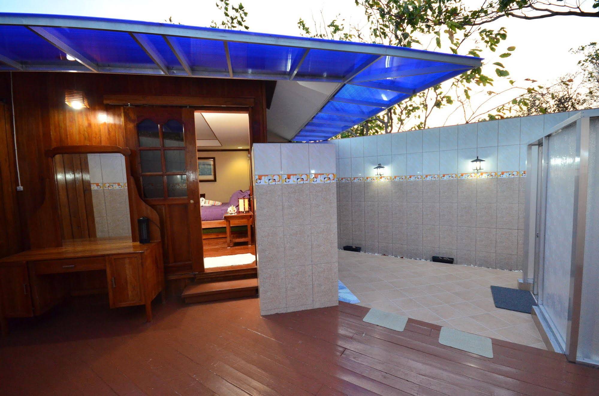 Arena Island Resort