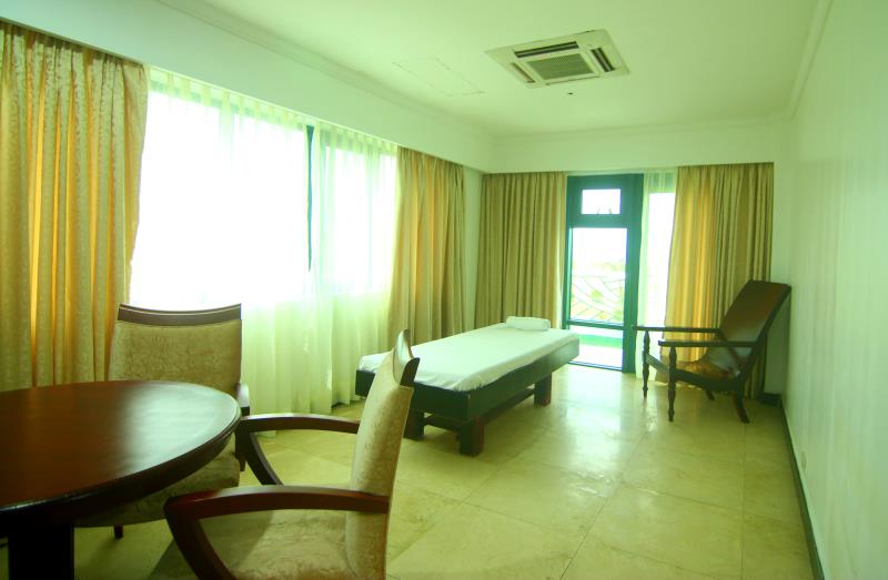 KC Hillcrest Hotel and Golf Club