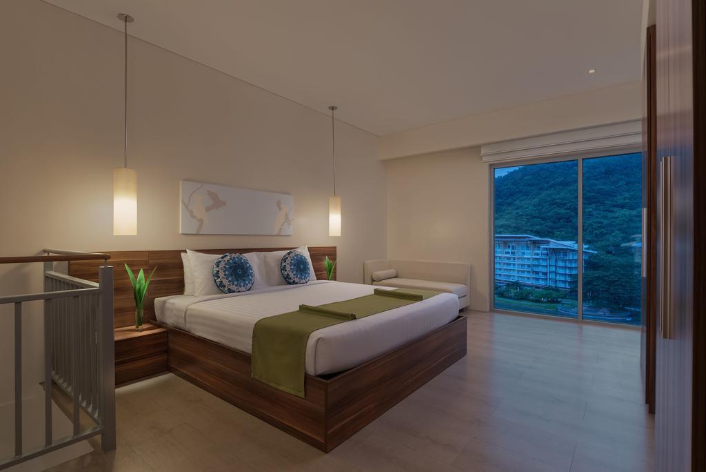 Pico Sands Hotel
