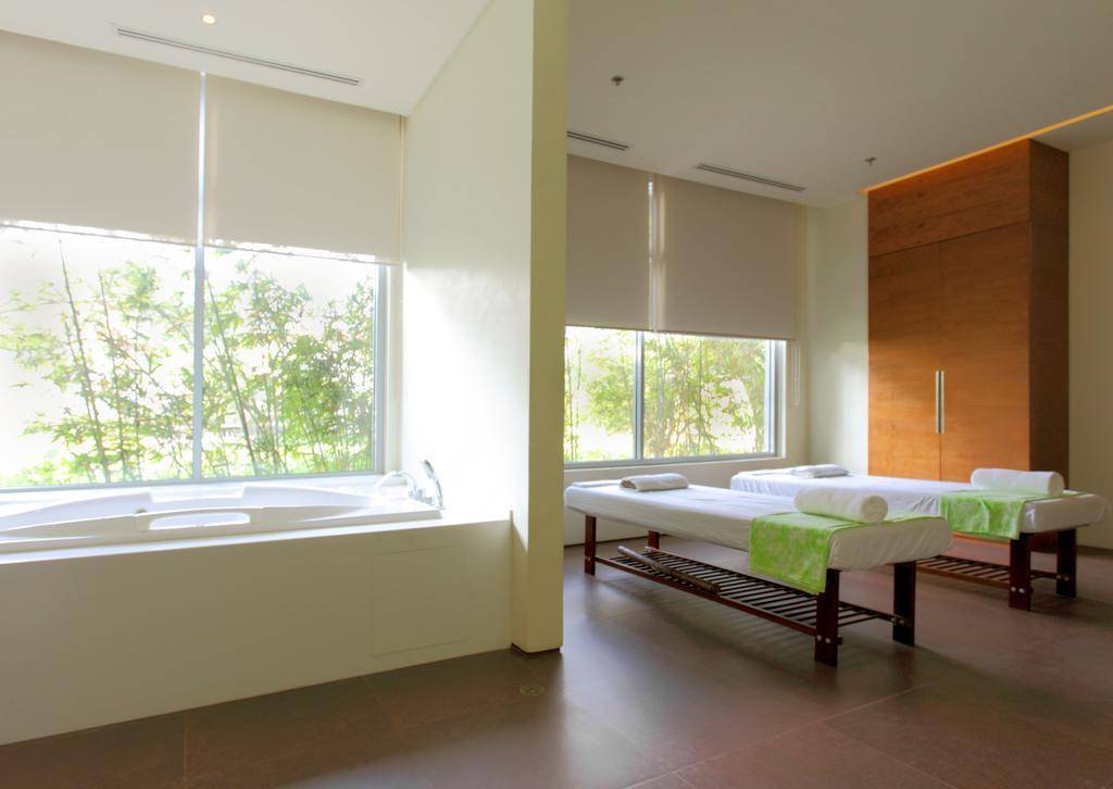 Pico Sands Hotel