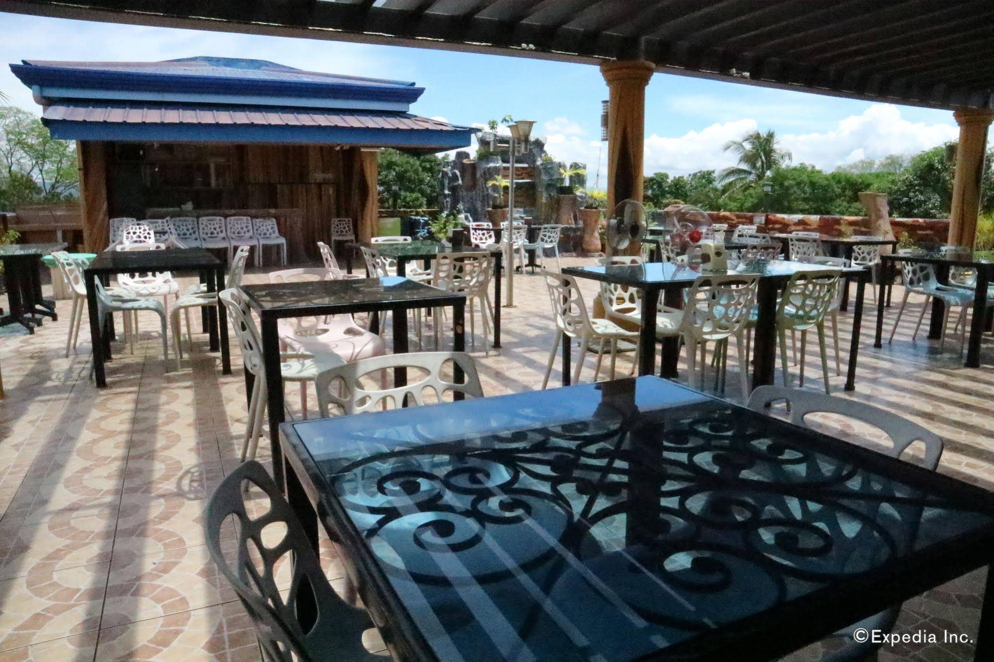 C & L Top View Inn