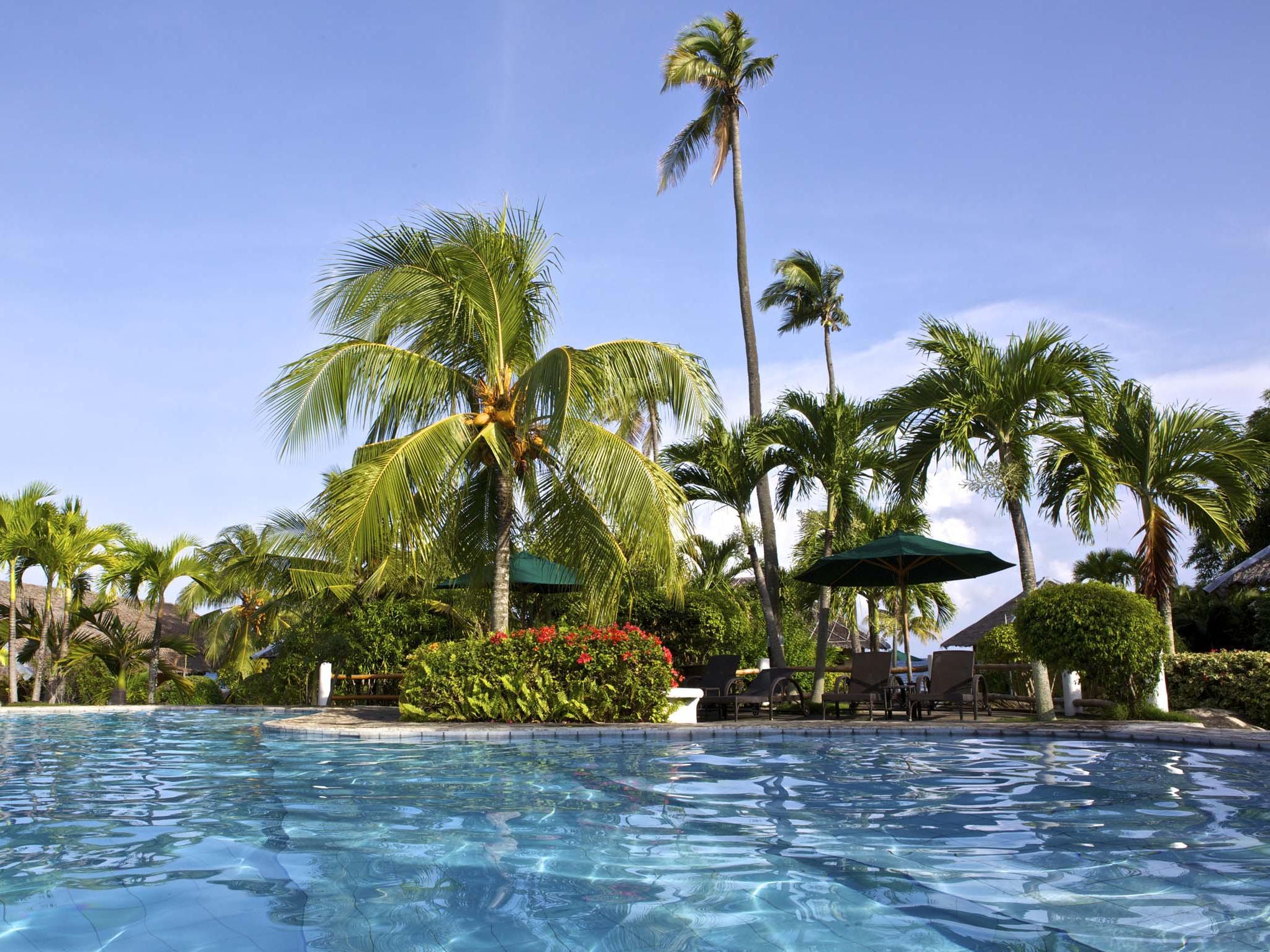 Fish Unlimited Beach & Dive Resort