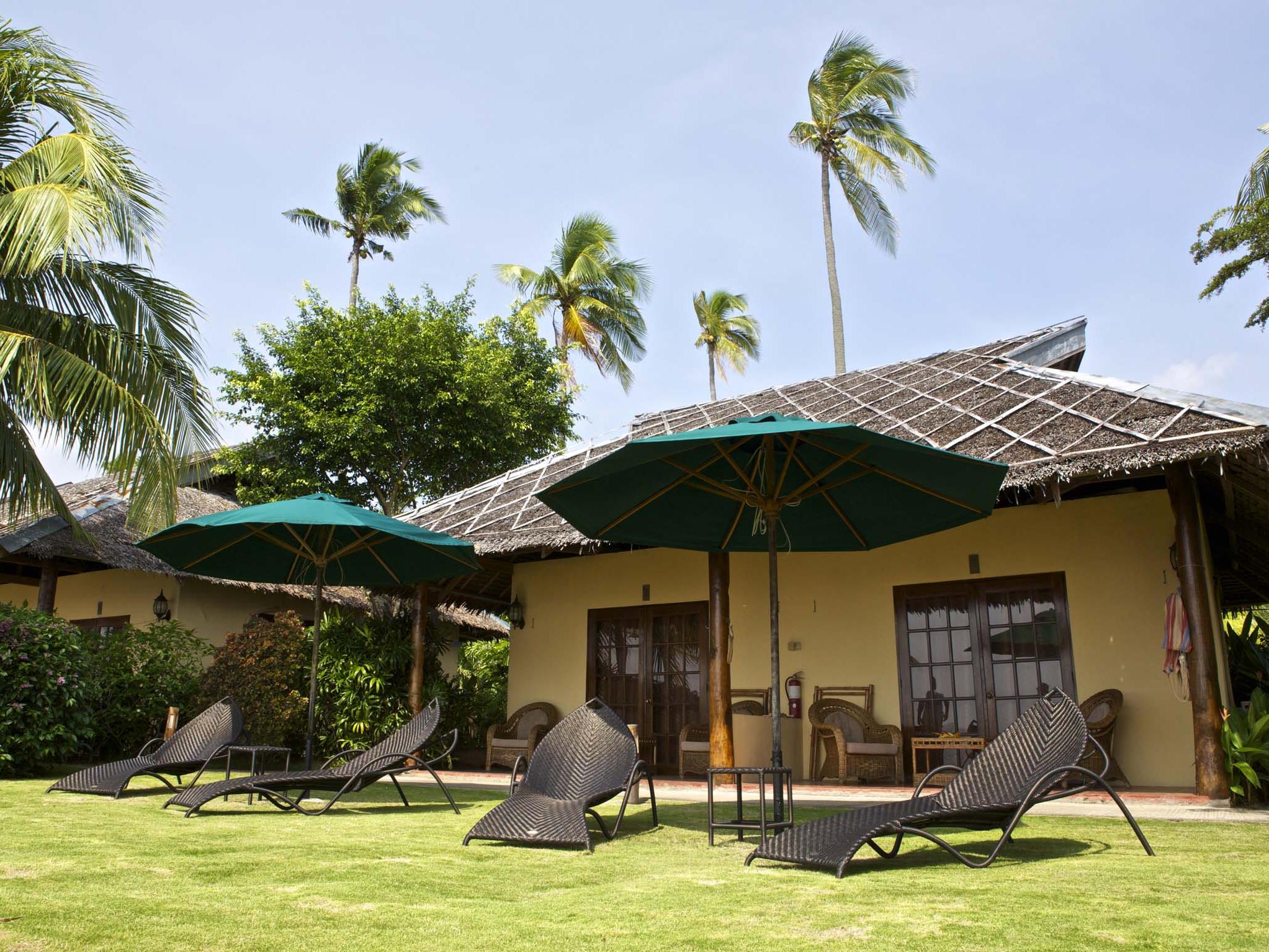 Fish Unlimited Beach & Dive Resort