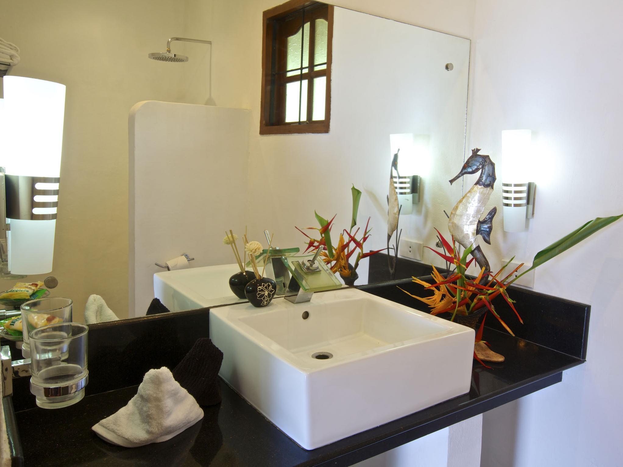 Fish Unlimited Beach & Dive Resort