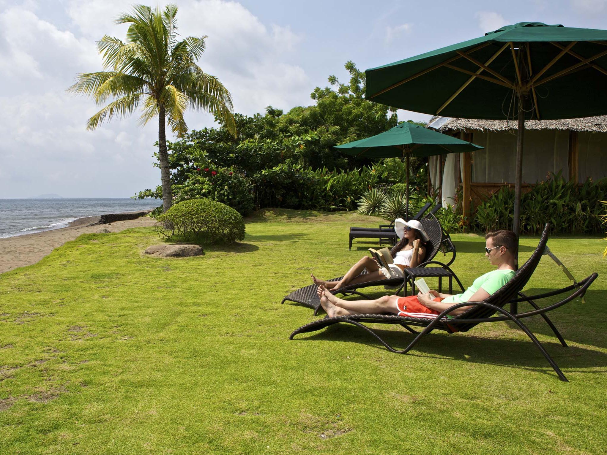 Fish Unlimited Beach & Dive Resort