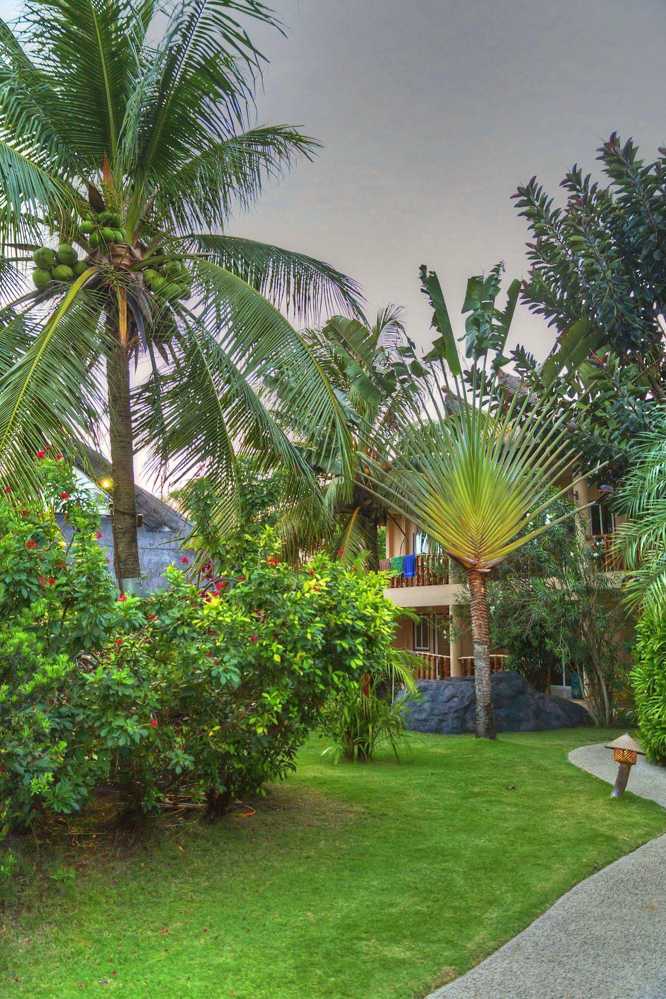 Thalatta Resort