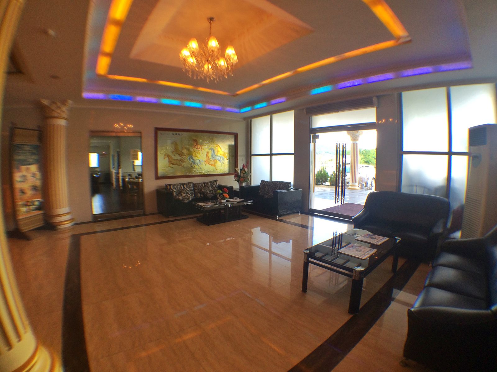 Grand Hoyah Hotel