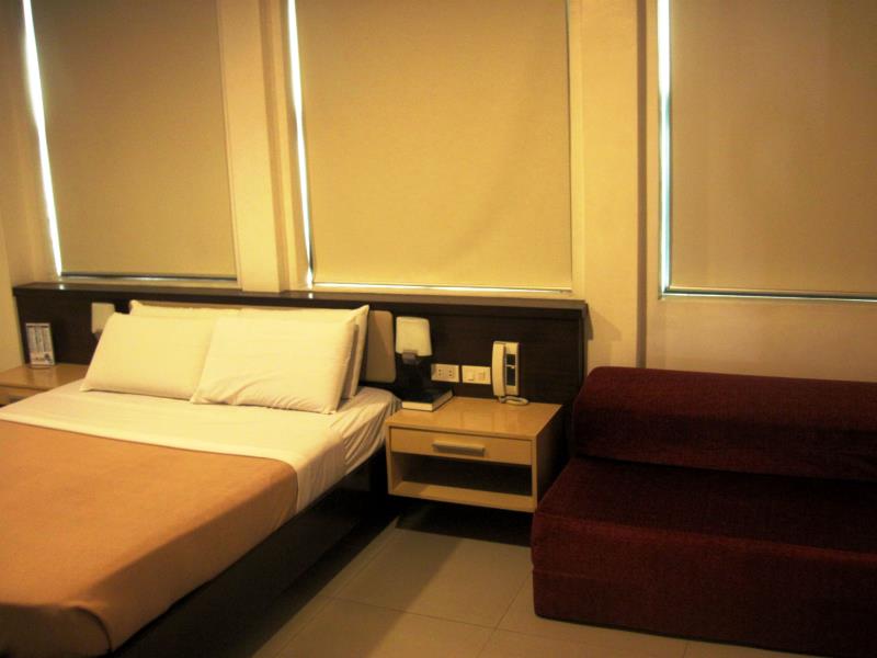 Olongapo Travel Lodge