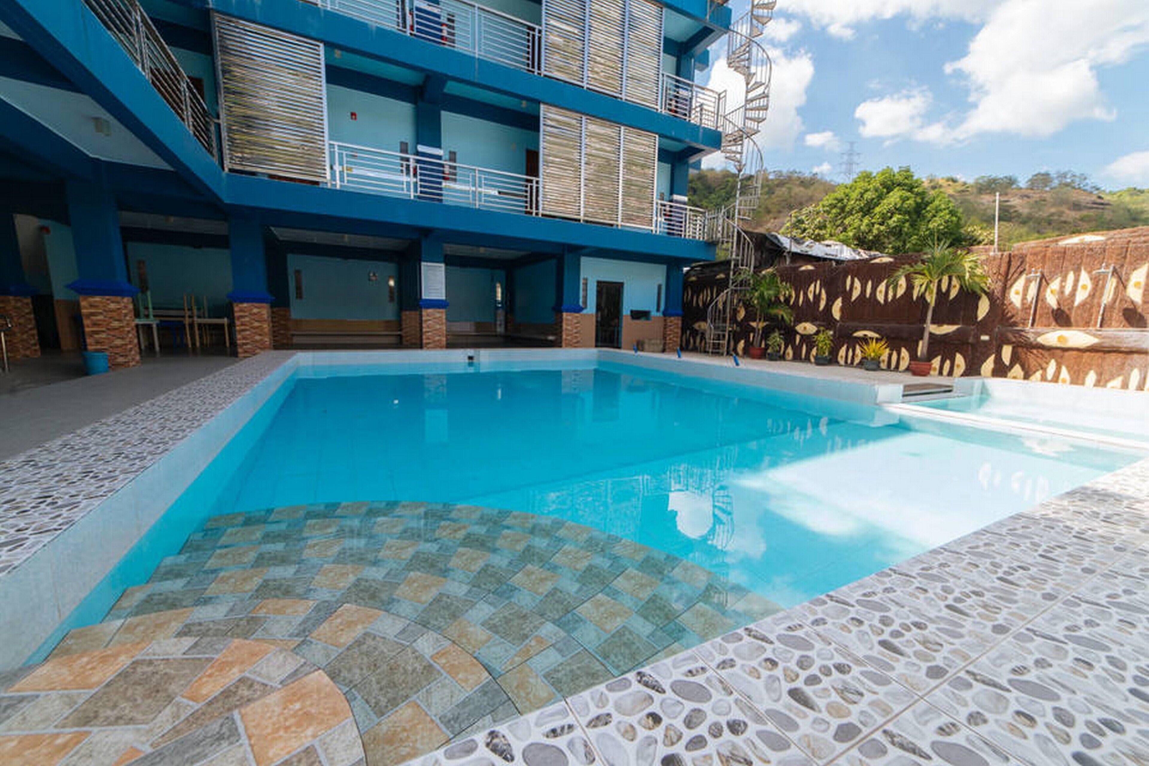 RedDoorz Premium @ Casa Ghilda Resort