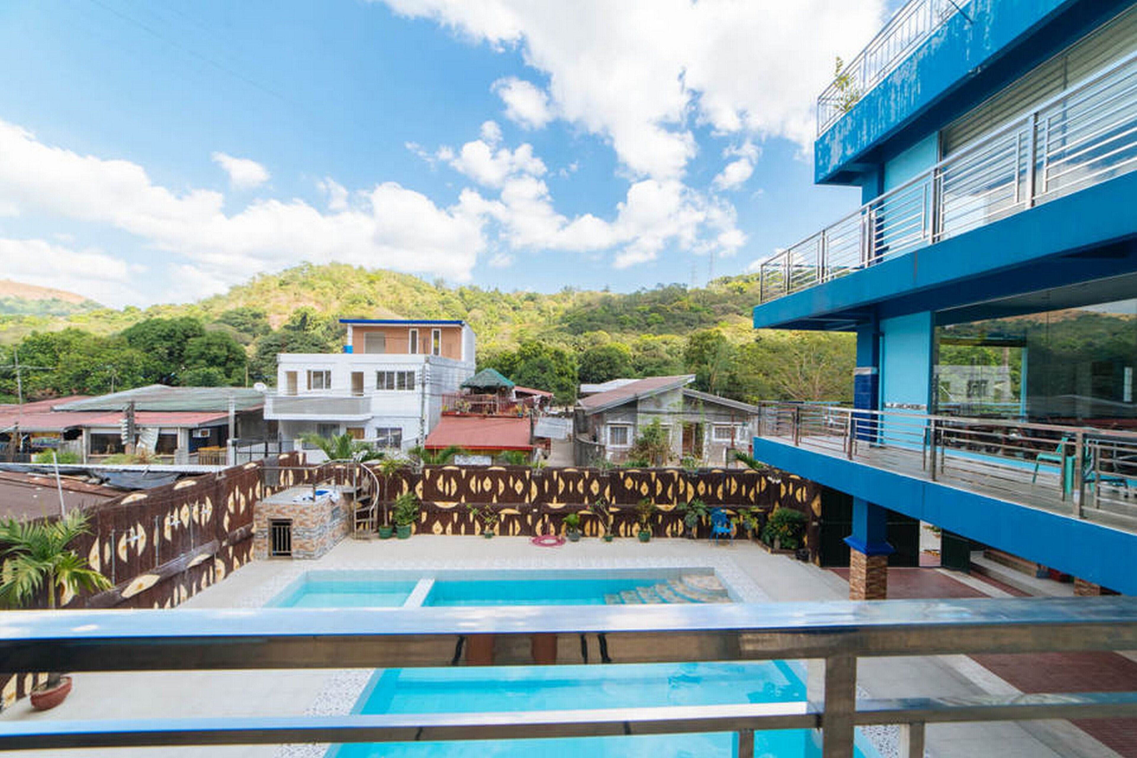 RedDoorz Premium @ Casa Ghilda Resort