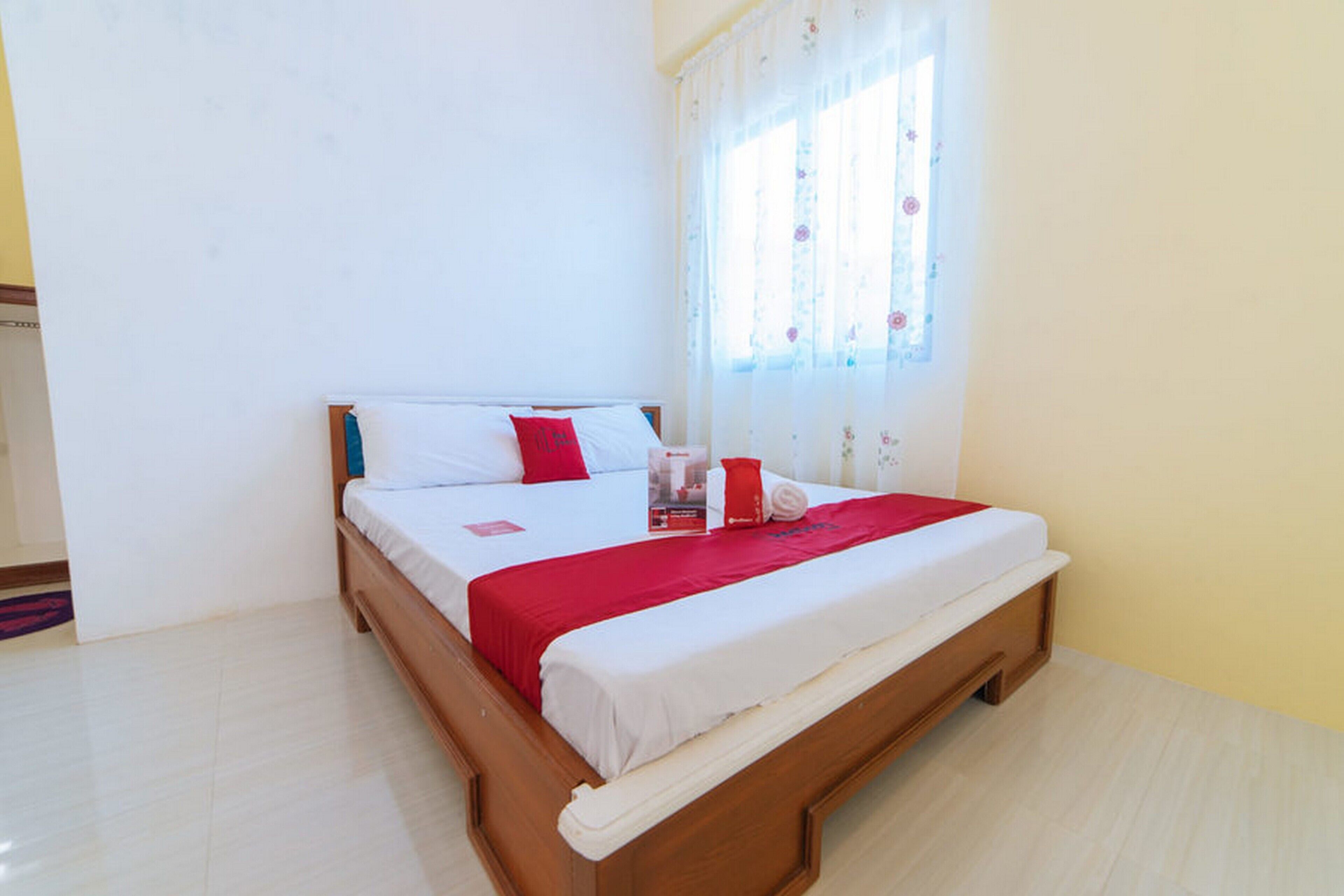 RedDoorz Premium @ Casa Ghilda Resort