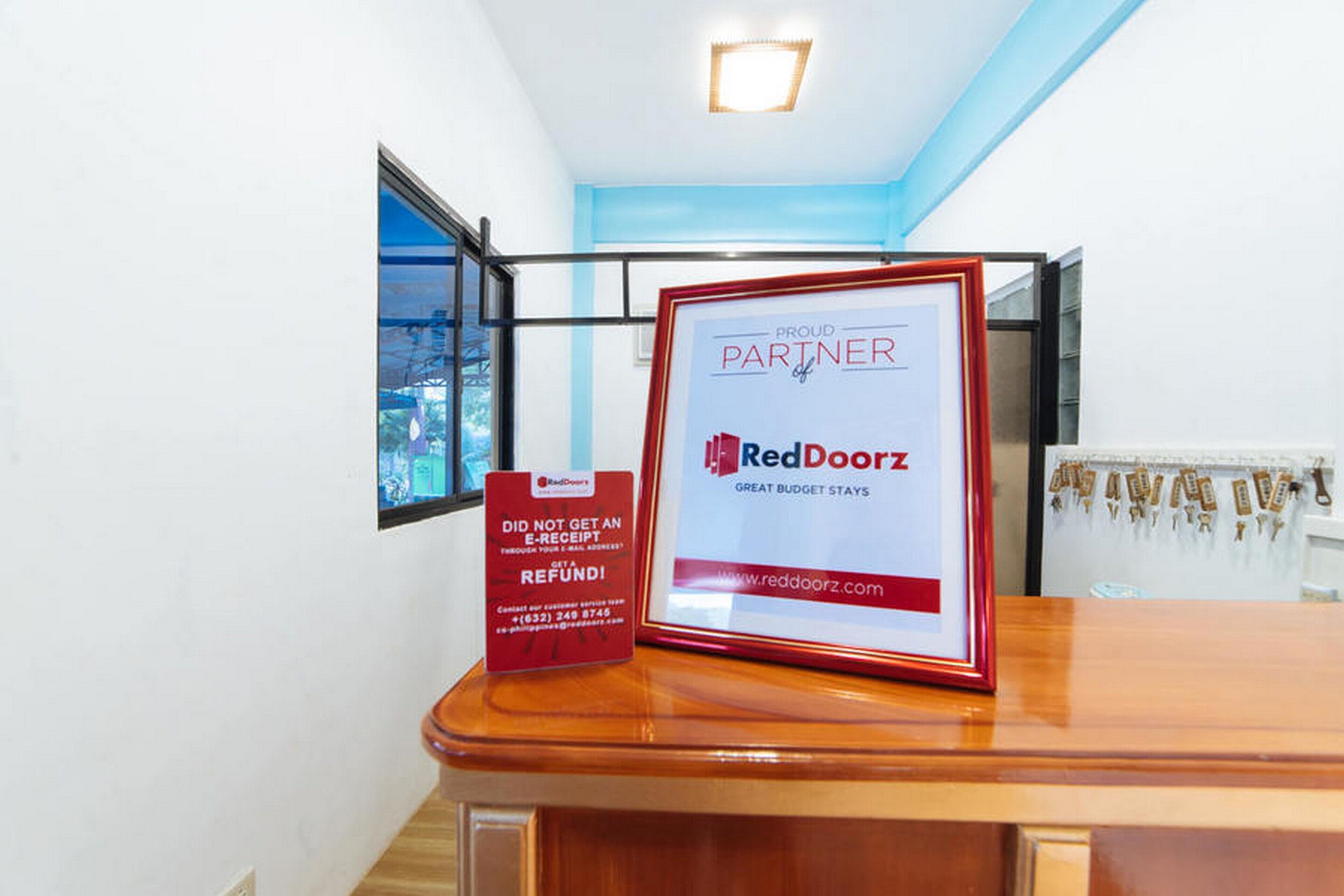RedDoorz Premium @ Casa Ghilda Resort