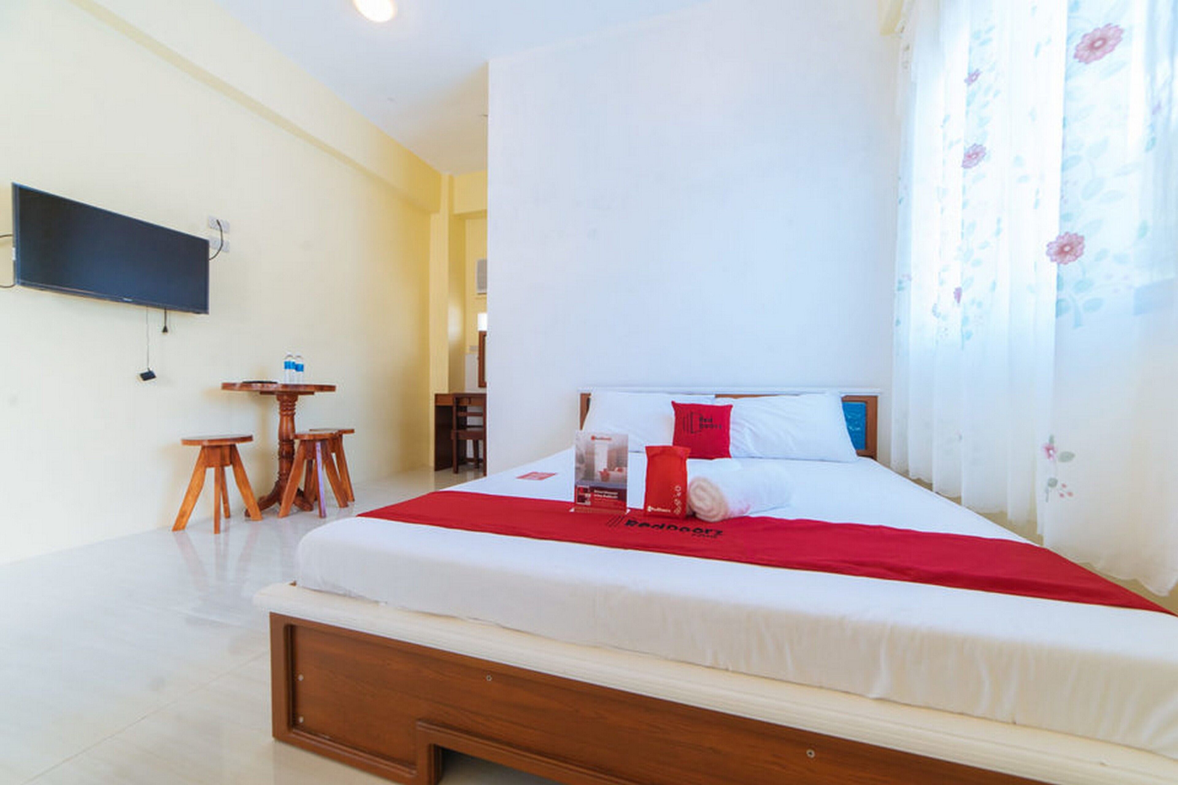 RedDoorz Premium @ Casa Ghilda Resort