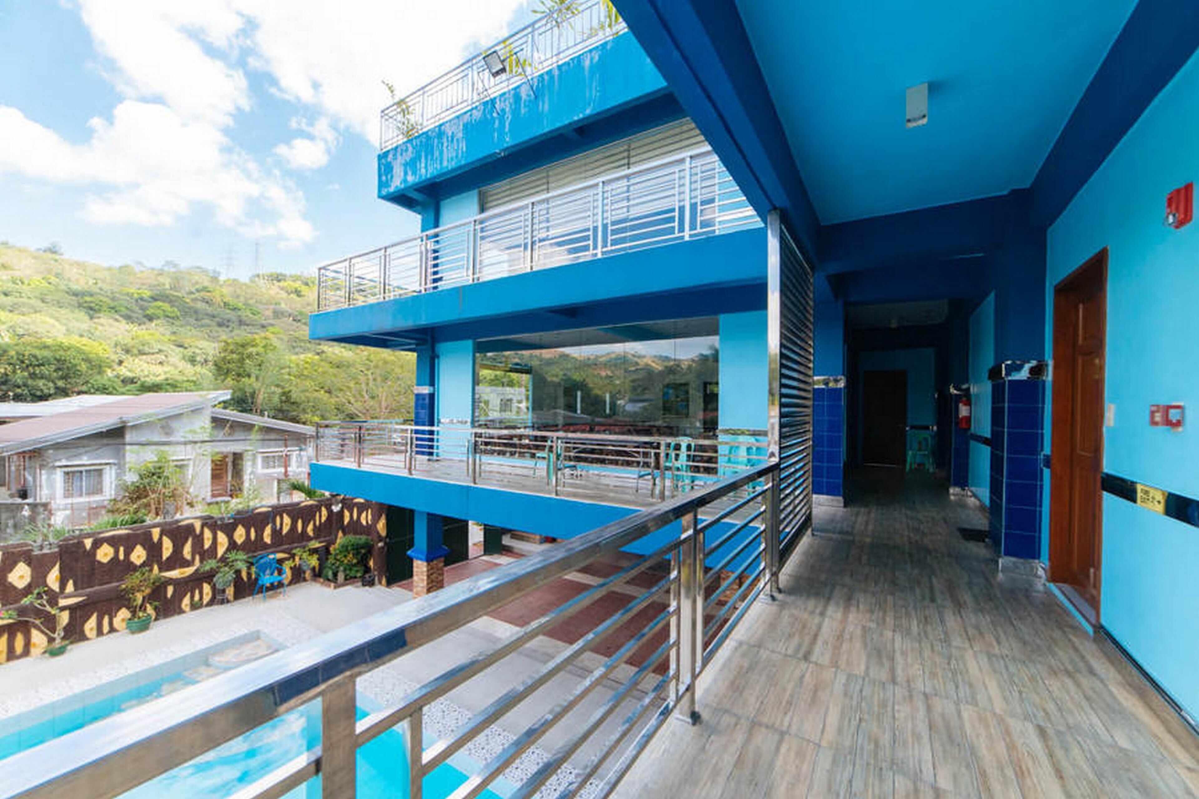 RedDoorz Premium @ Casa Ghilda Resort
