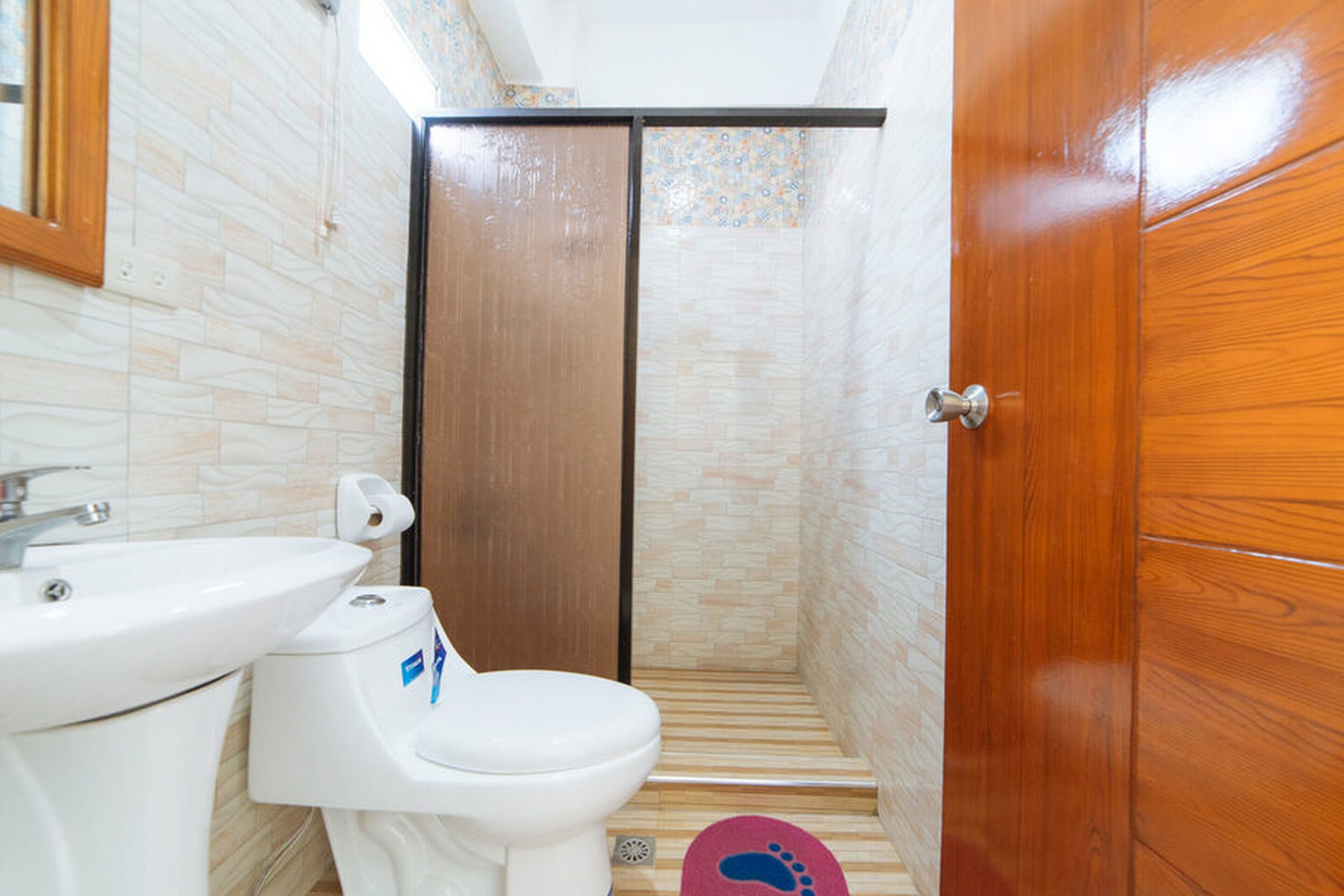 RedDoorz Premium @ Casa Ghilda Resort