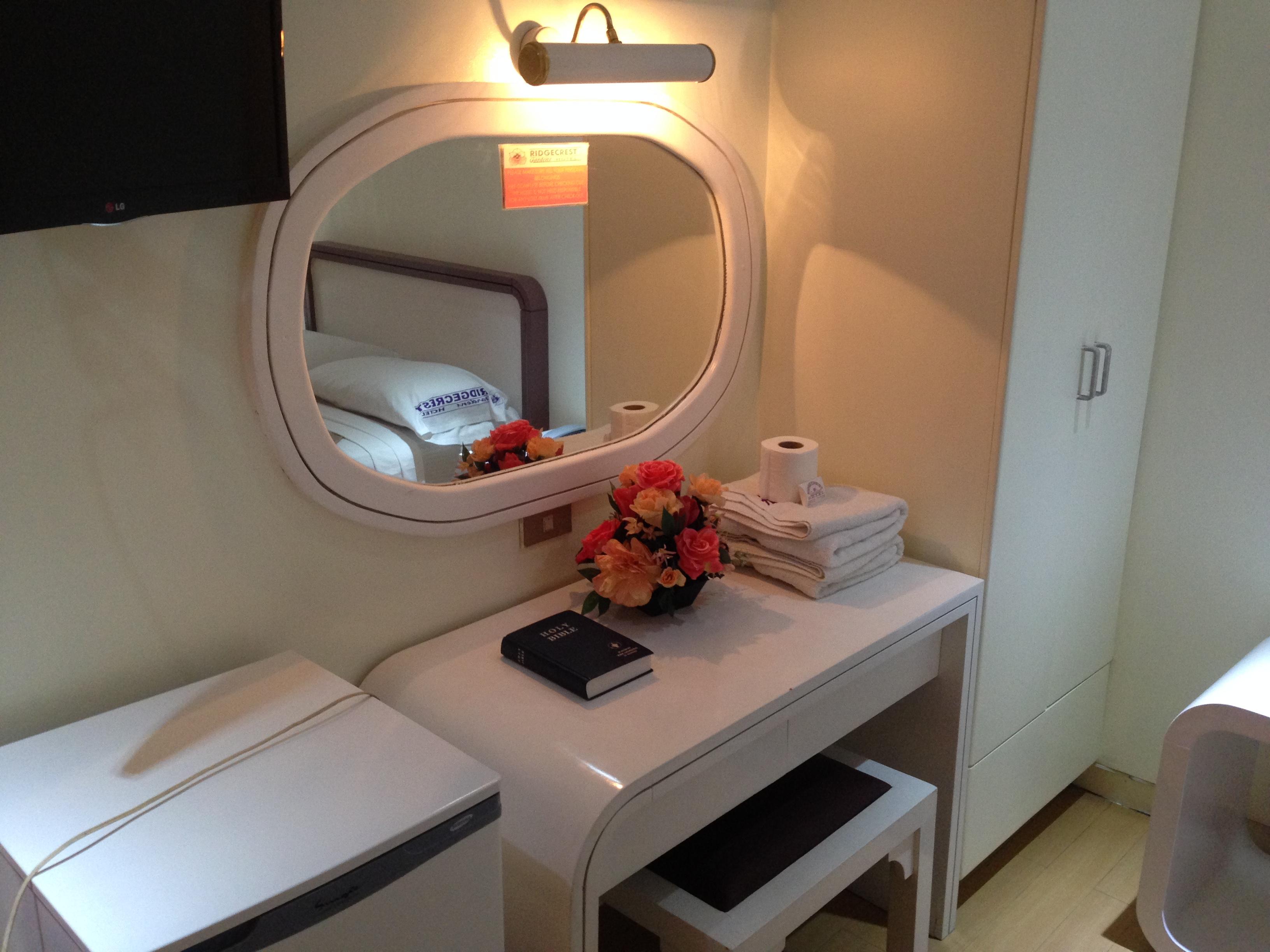 Ridgecrest Gardens Hotel
