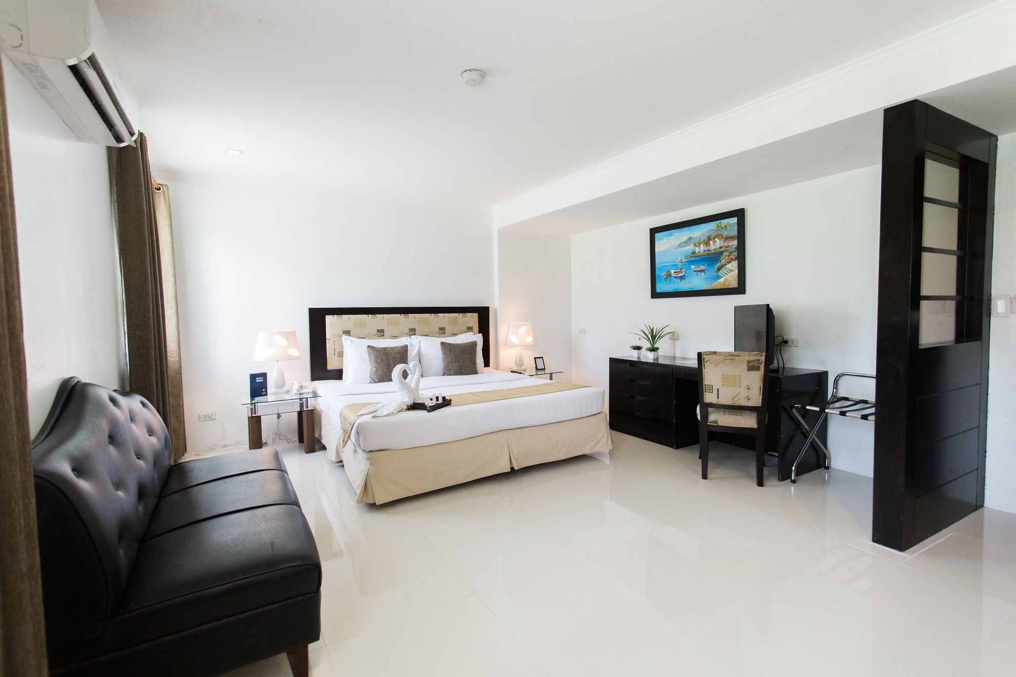 Subic Bay Peninsular Hotel