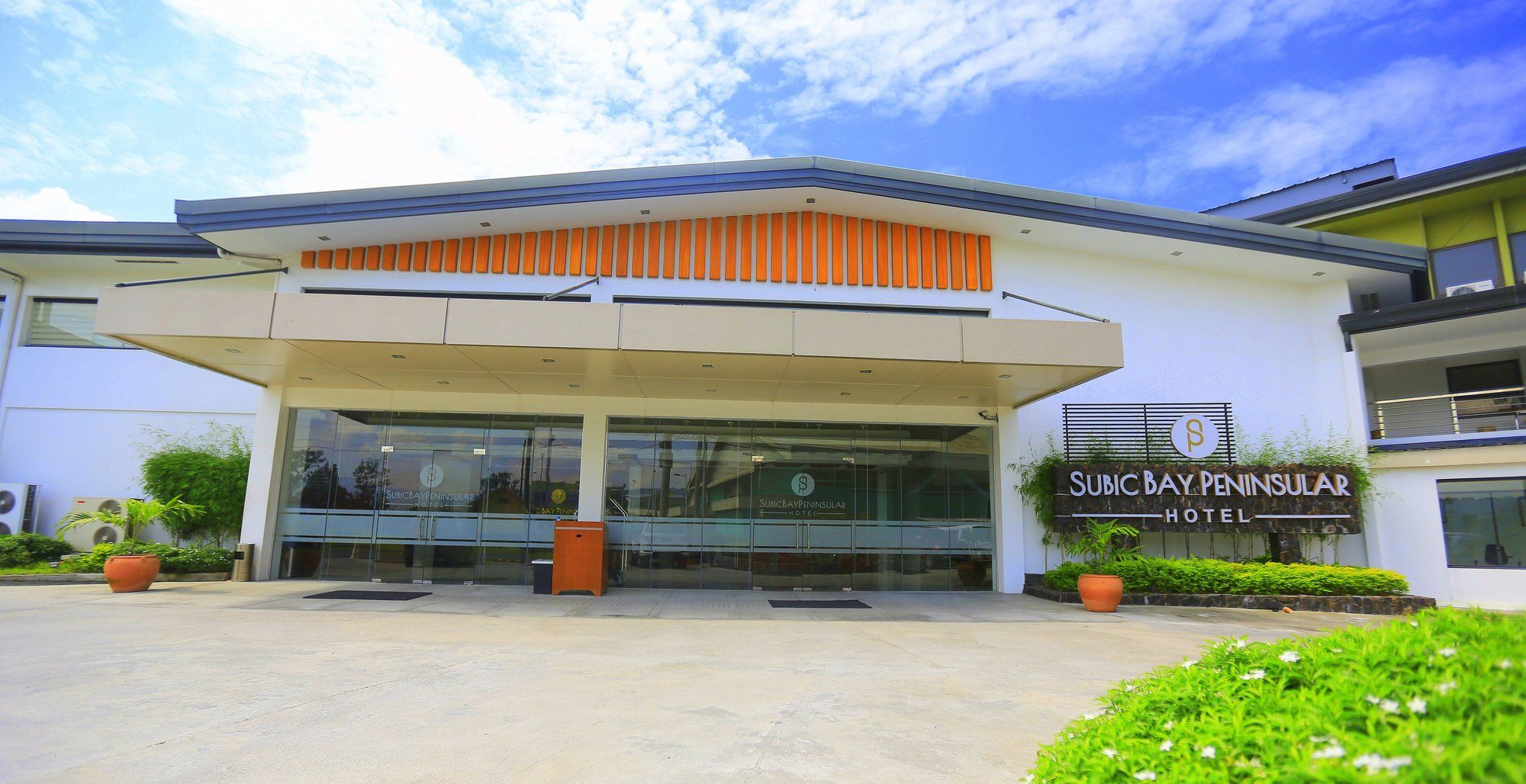 Subic Bay Peninsular Hotel