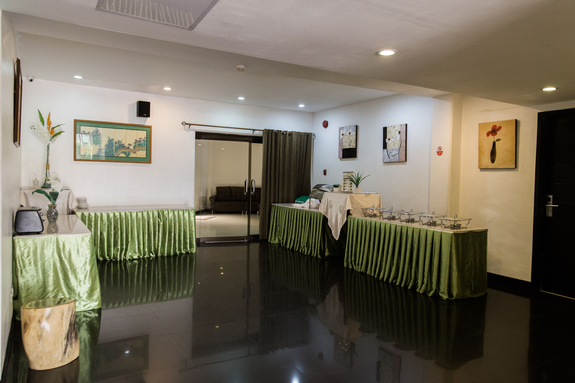 Subic Bay Peninsular Hotel