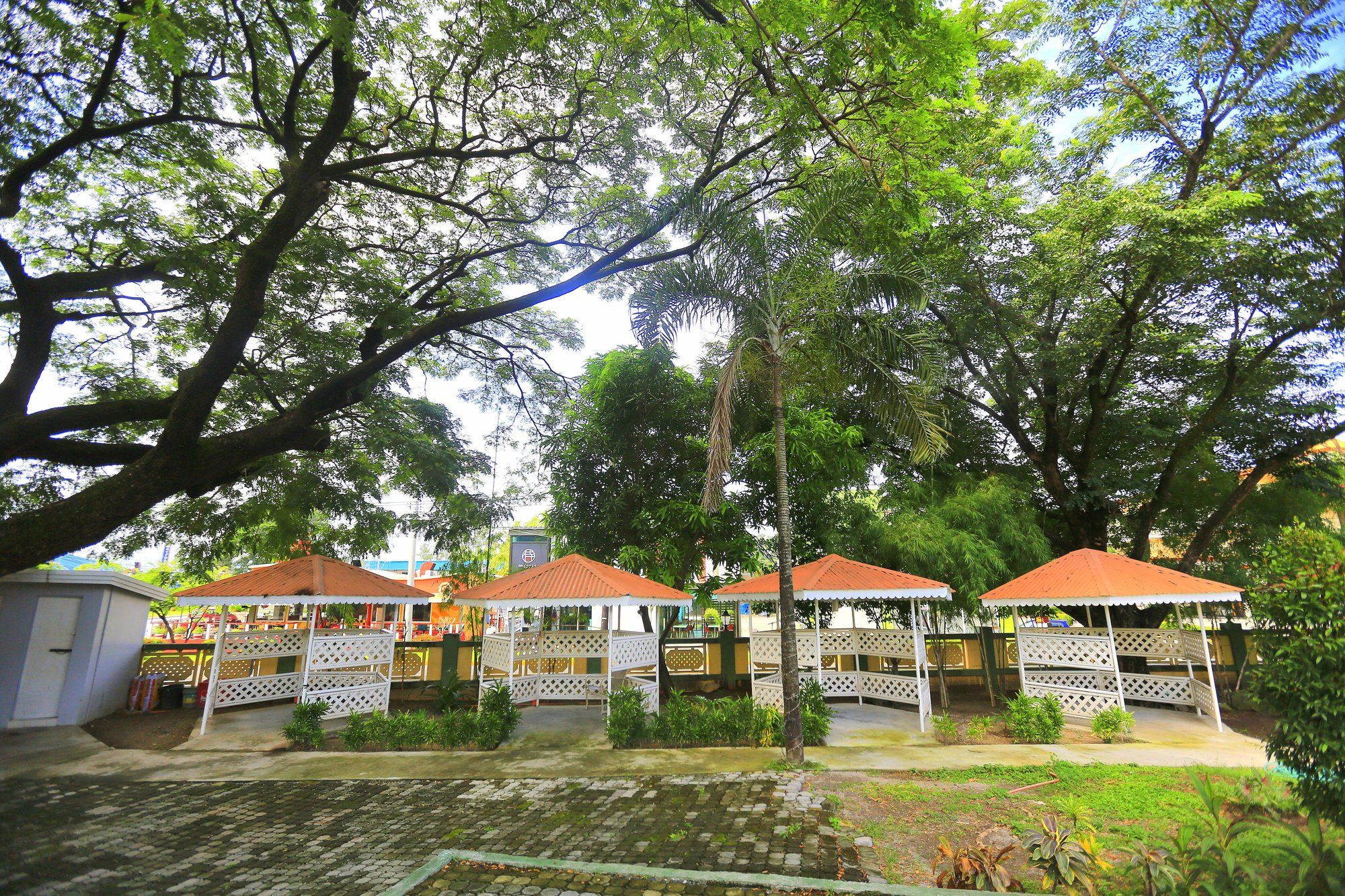 Subic Bay Peninsular Hotel