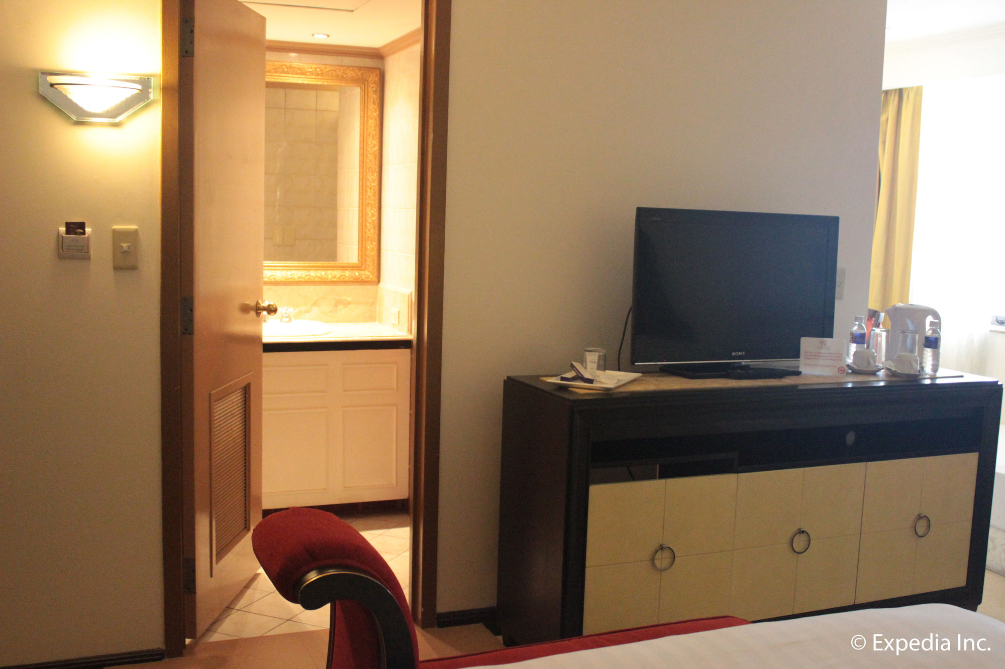 Subic Bay Venezia Hotel