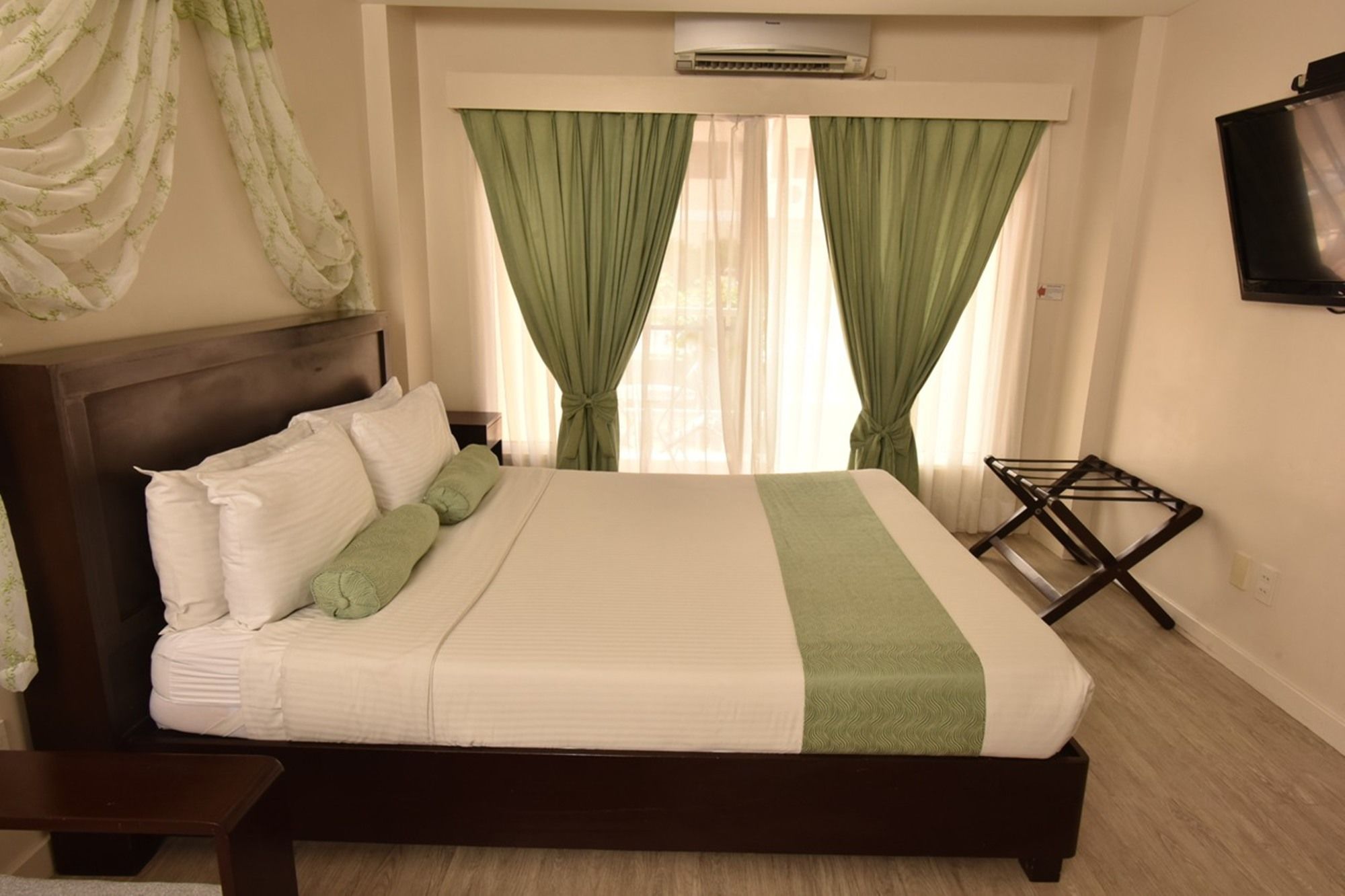 Subic Coco Hotel
