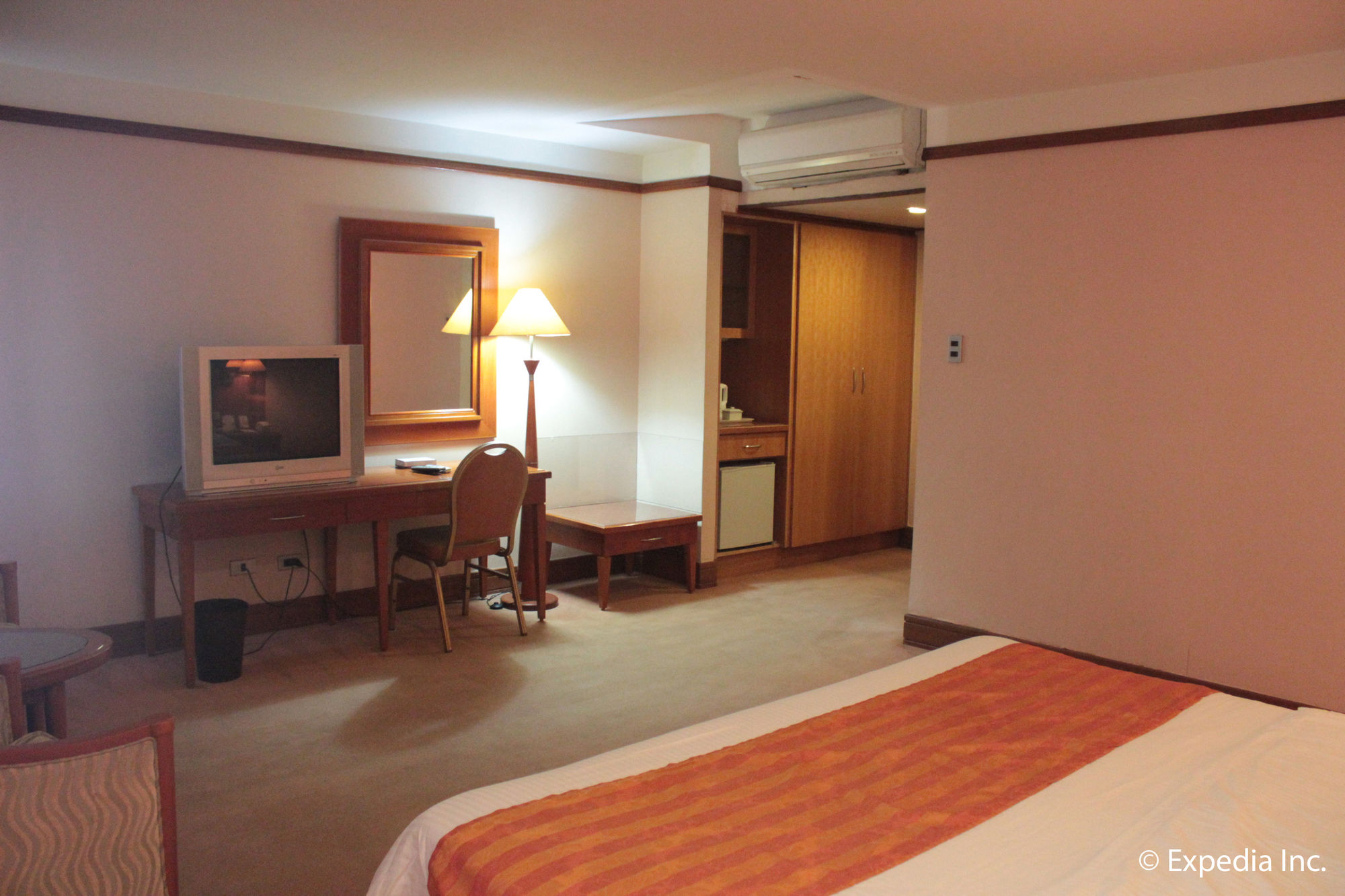 Subic International Hotel