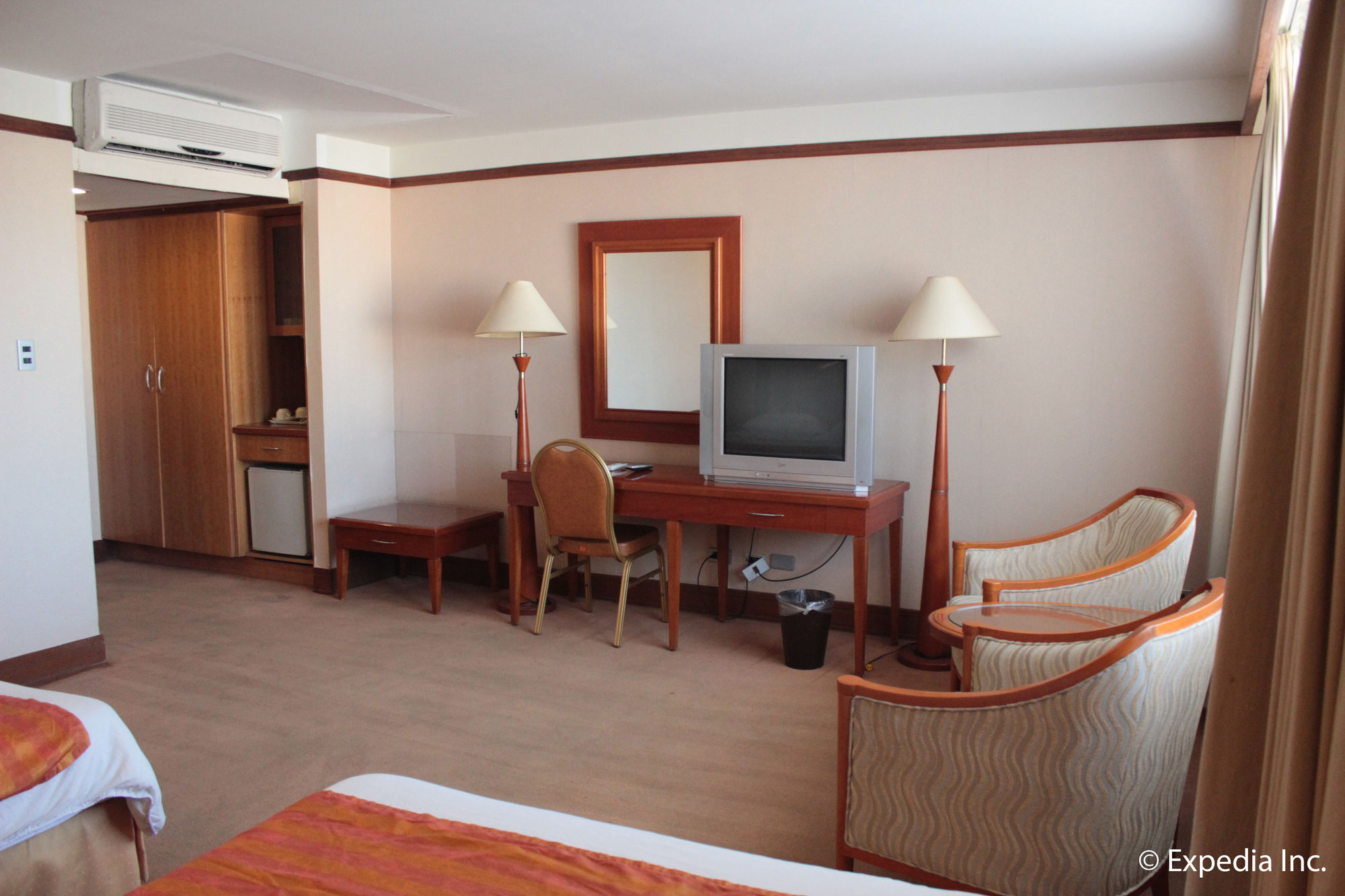 Subic International Hotel