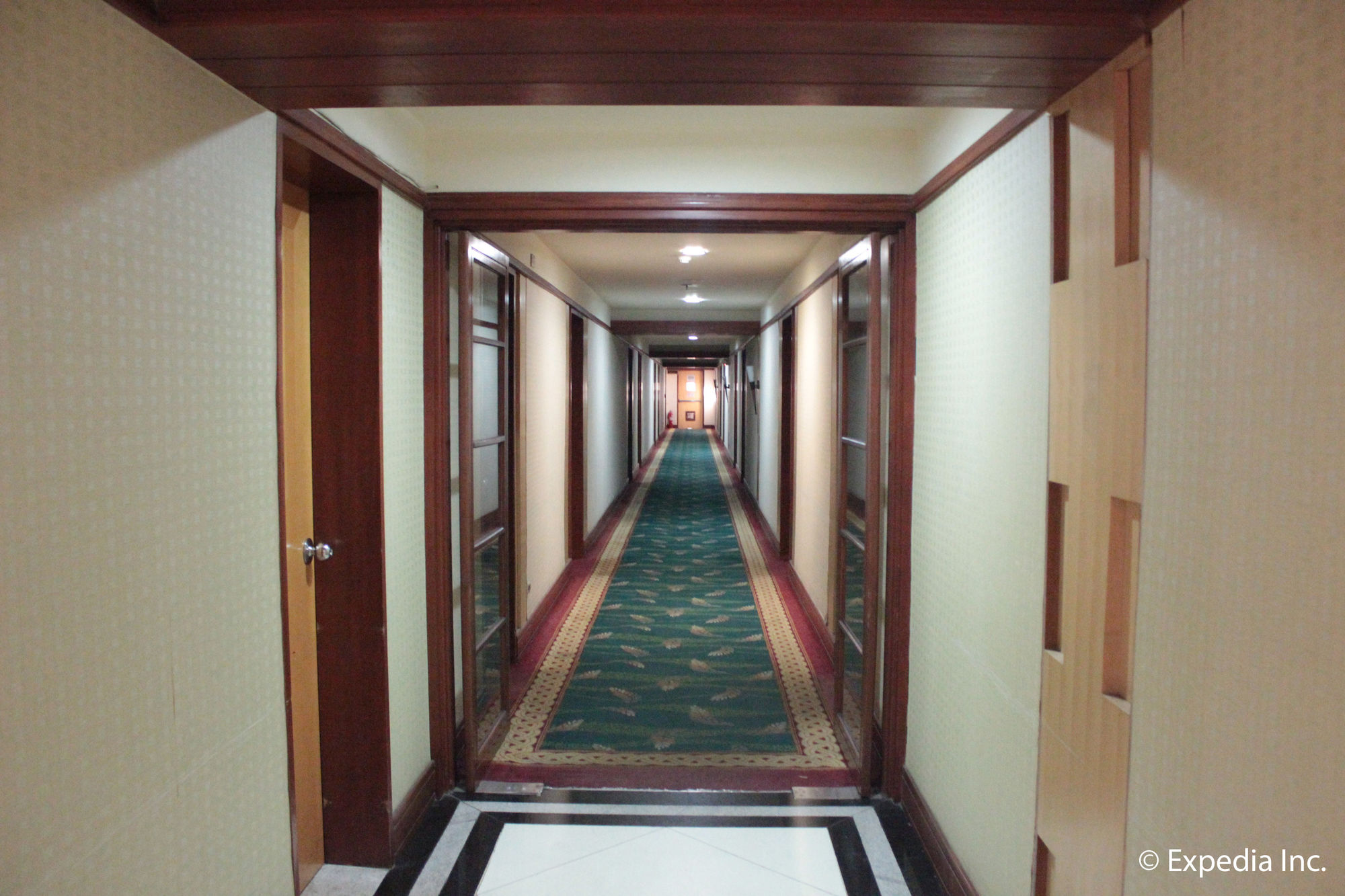 Subic International Hotel
