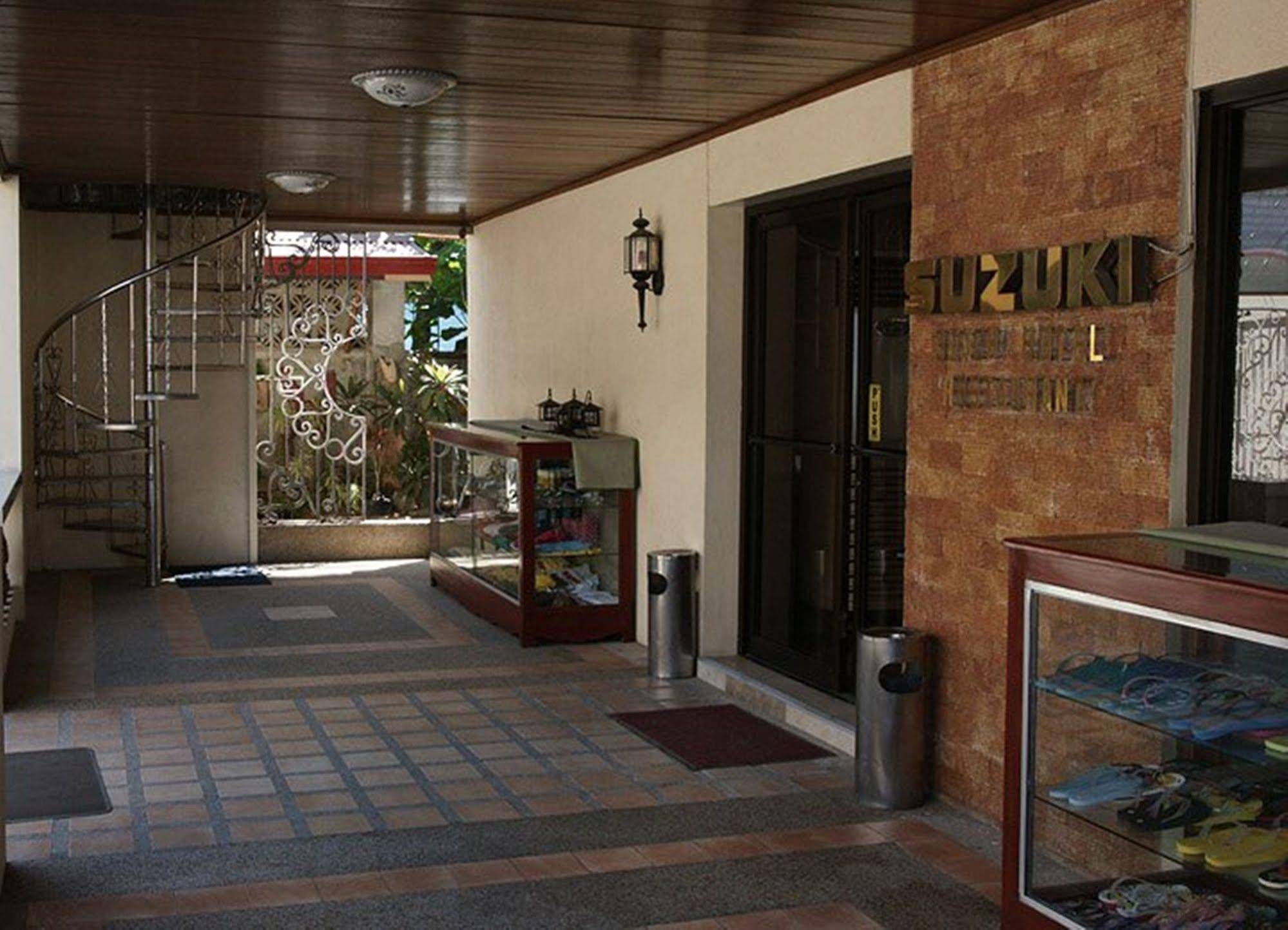Suzuki Beach Hotel