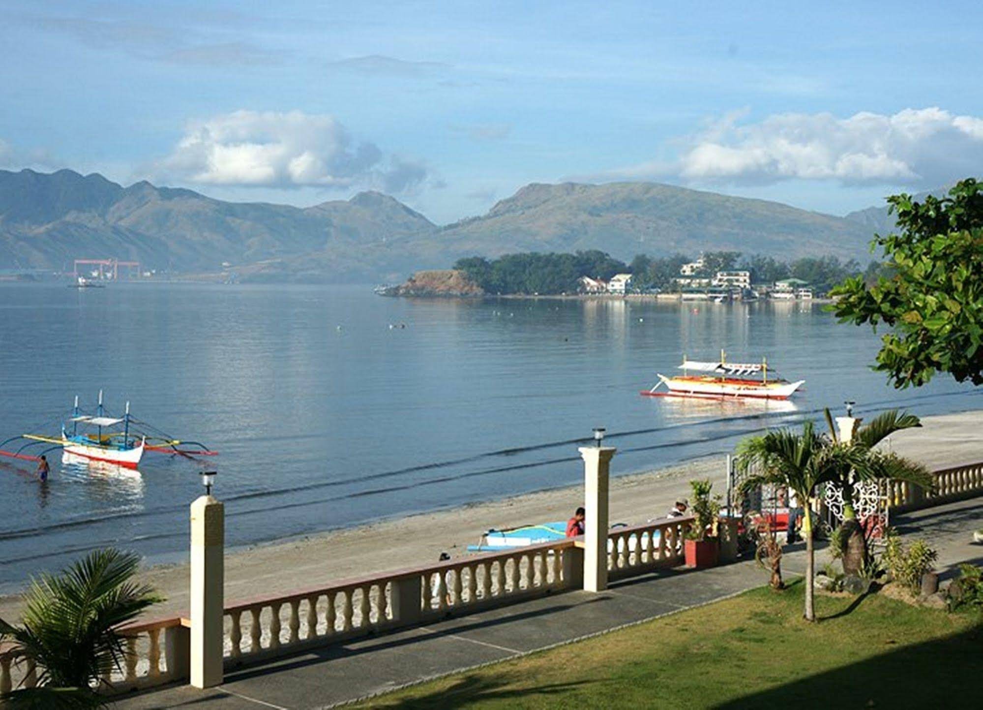 Suzuki Beach Hotel