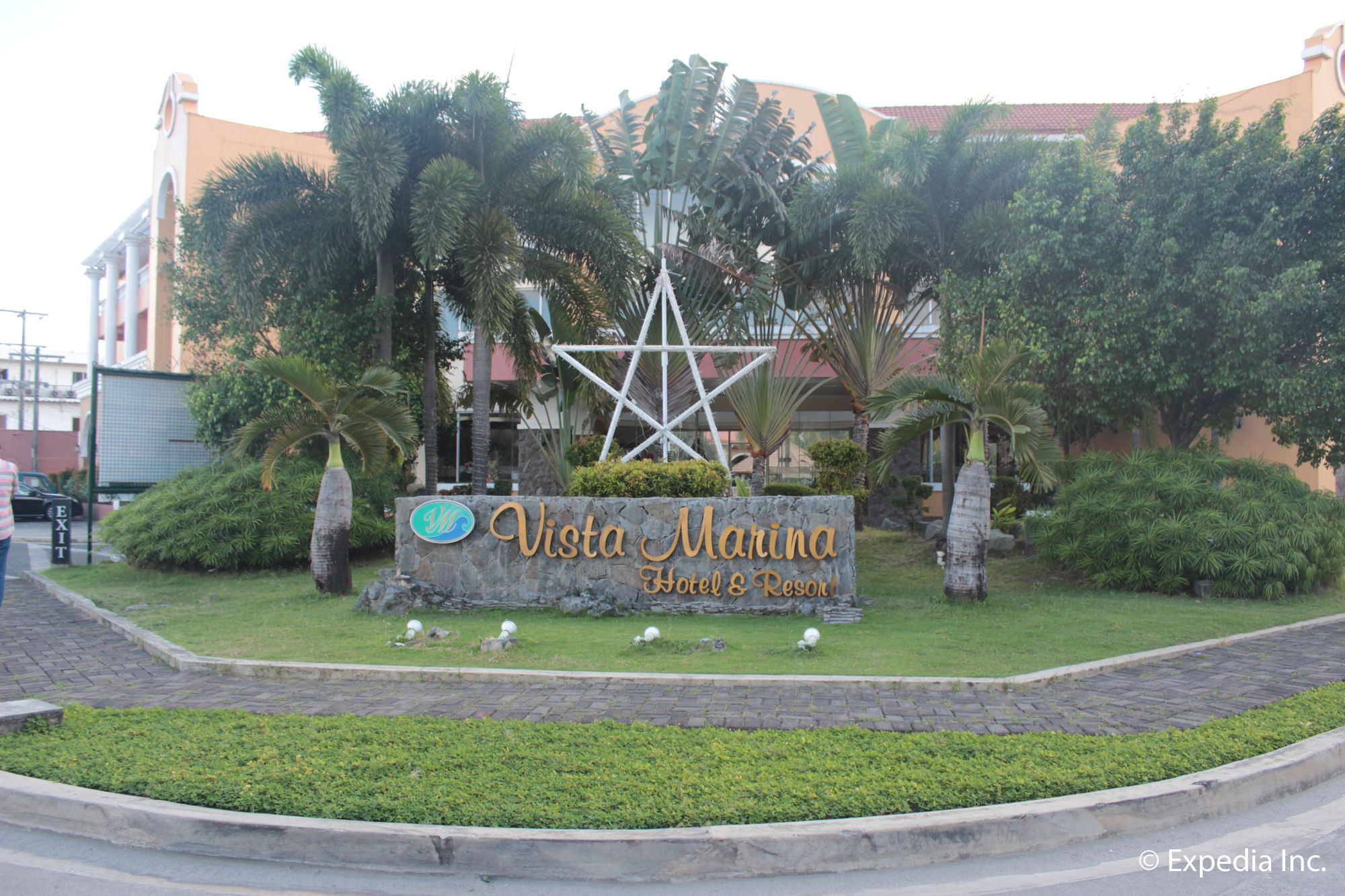 Vista Marina Hotel and Resort