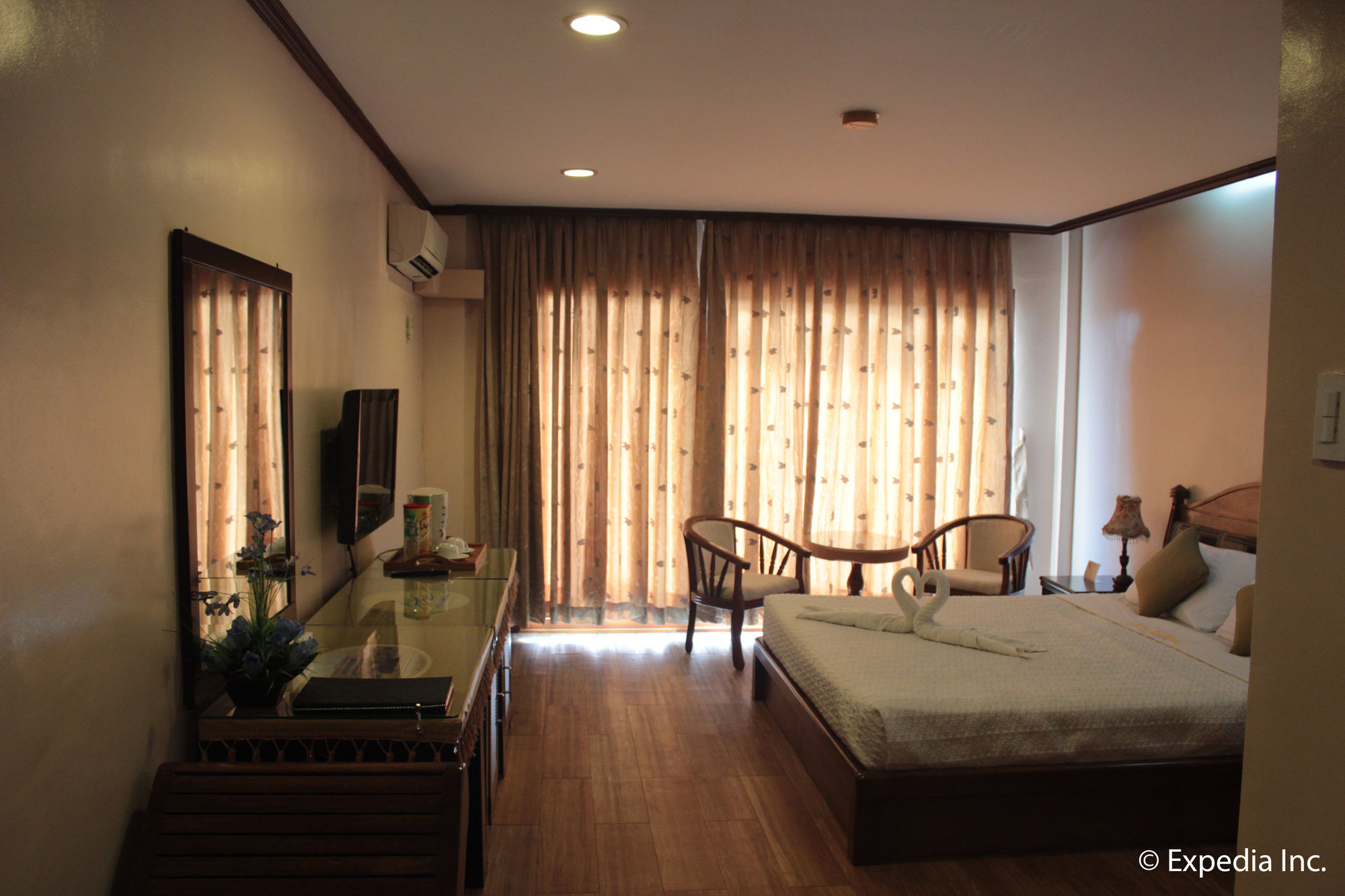 Vista Marina Hotel and Resort