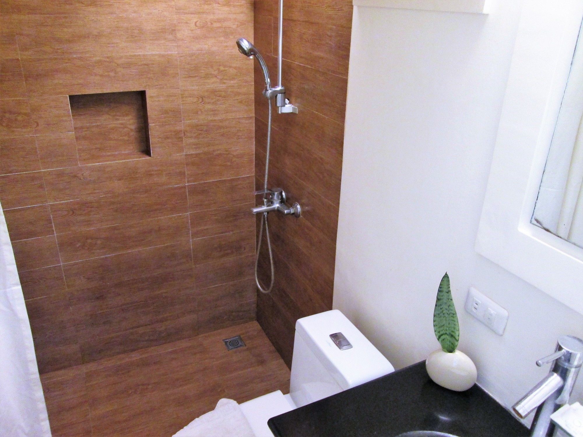 Apple Tree Resort & Hotel