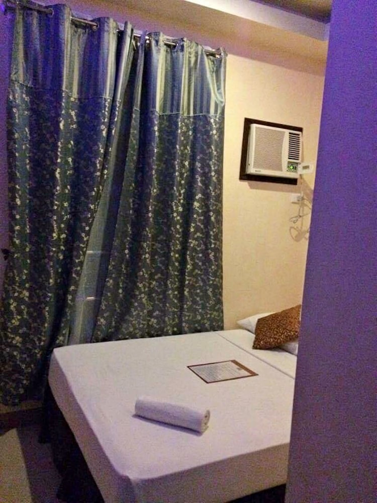 D'Narra Hotel and Restobar