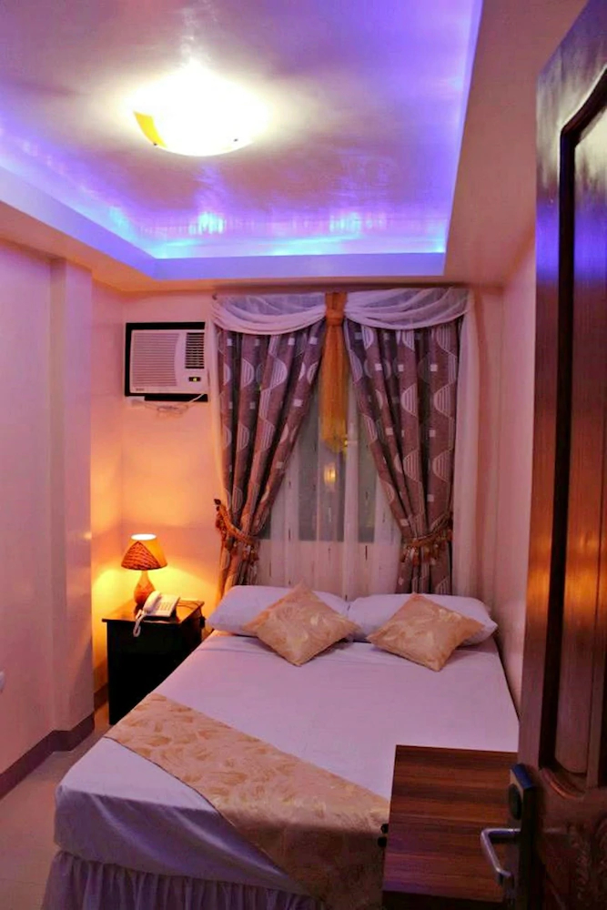 D'Narra Hotel and Restobar