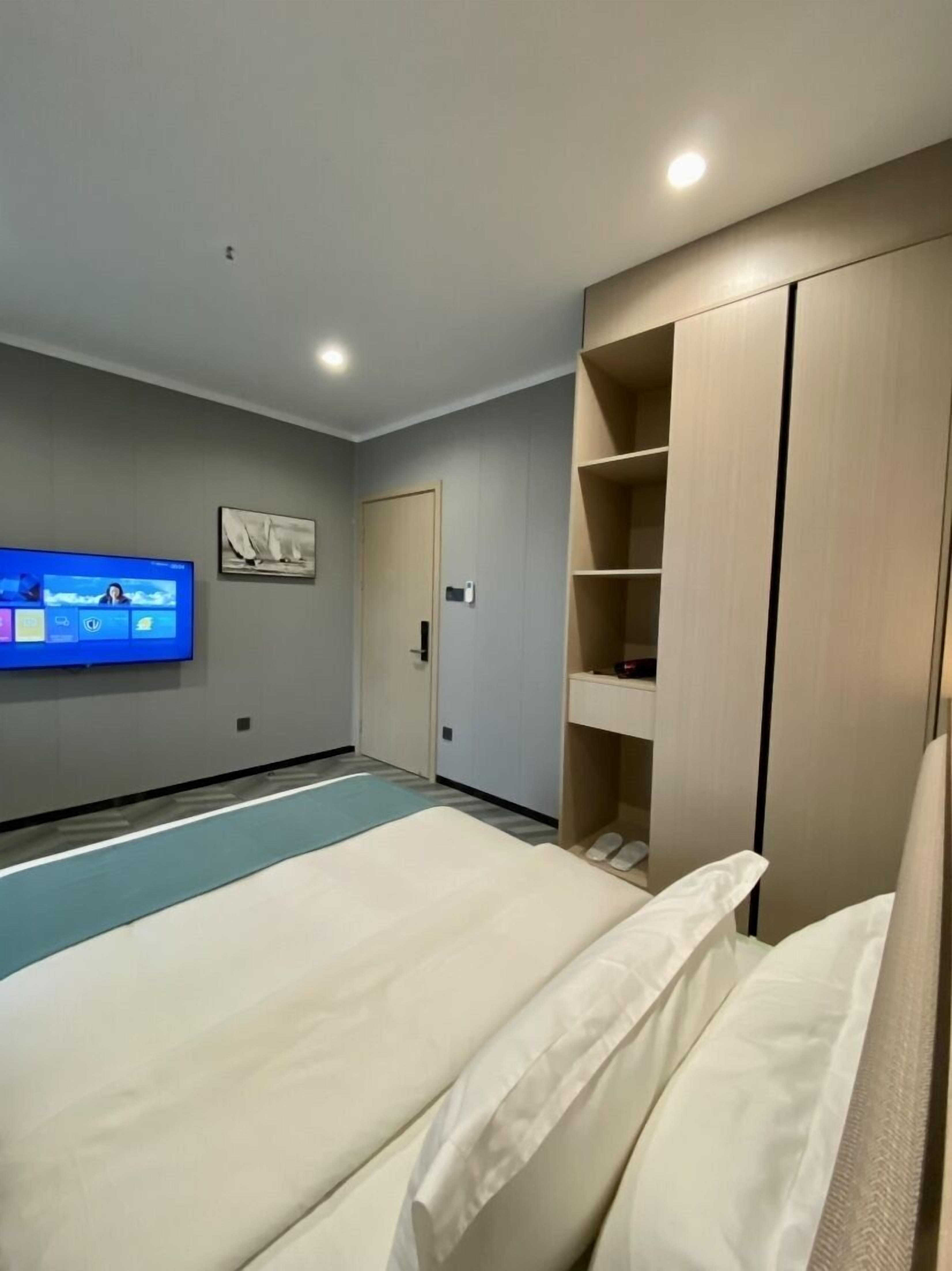 Fan's Hotel
