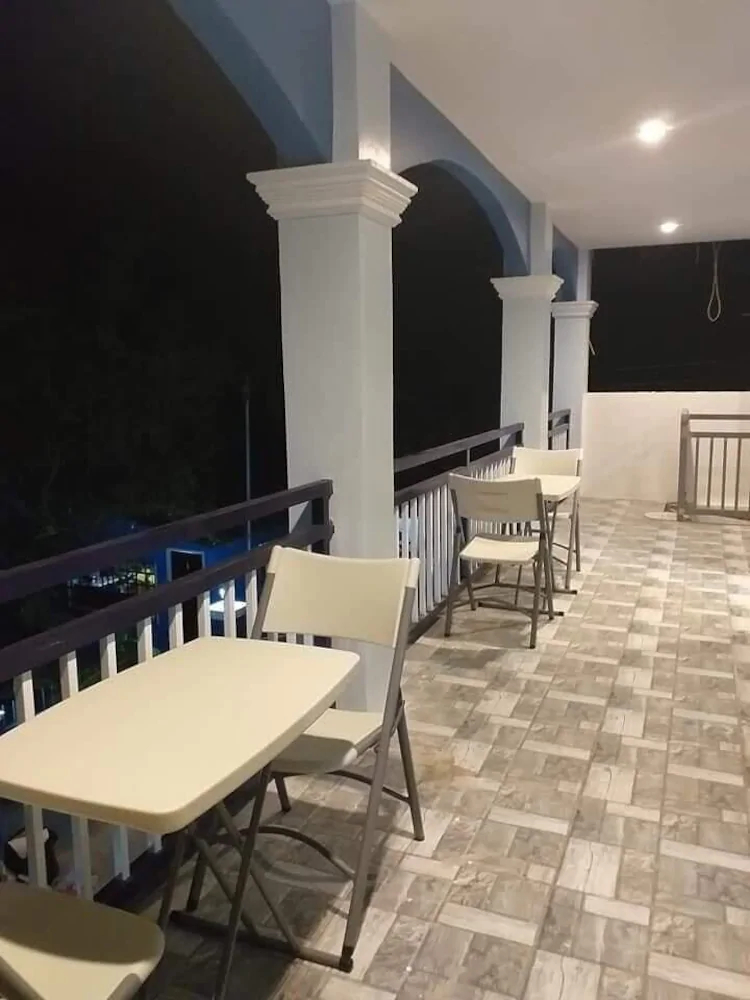 Azulea Lodging House Oslob