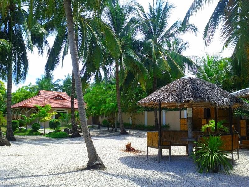 Luzmin-BH Lodging House - Cottages and Bungalows