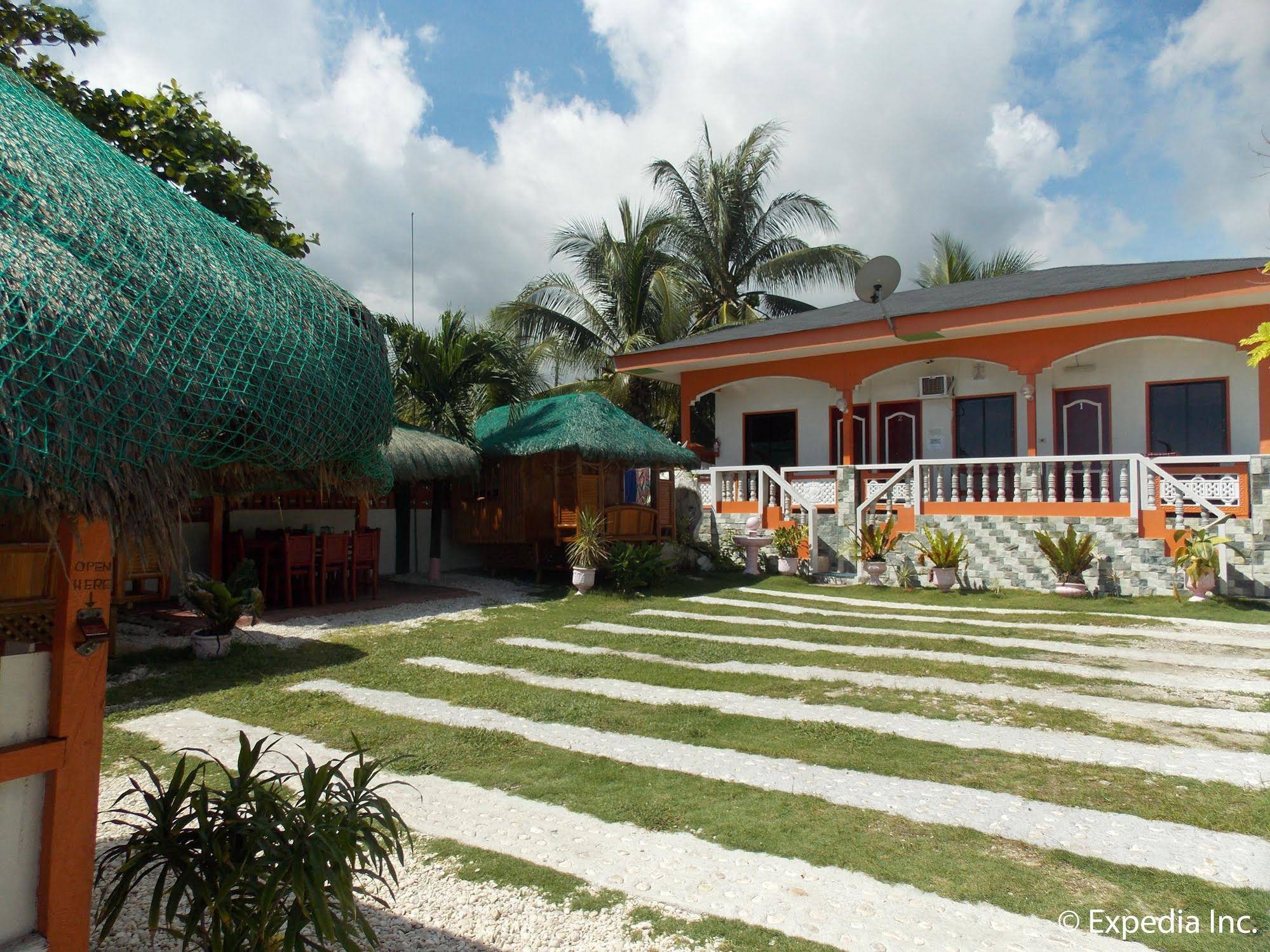 Maxvir Inn Beach Resort