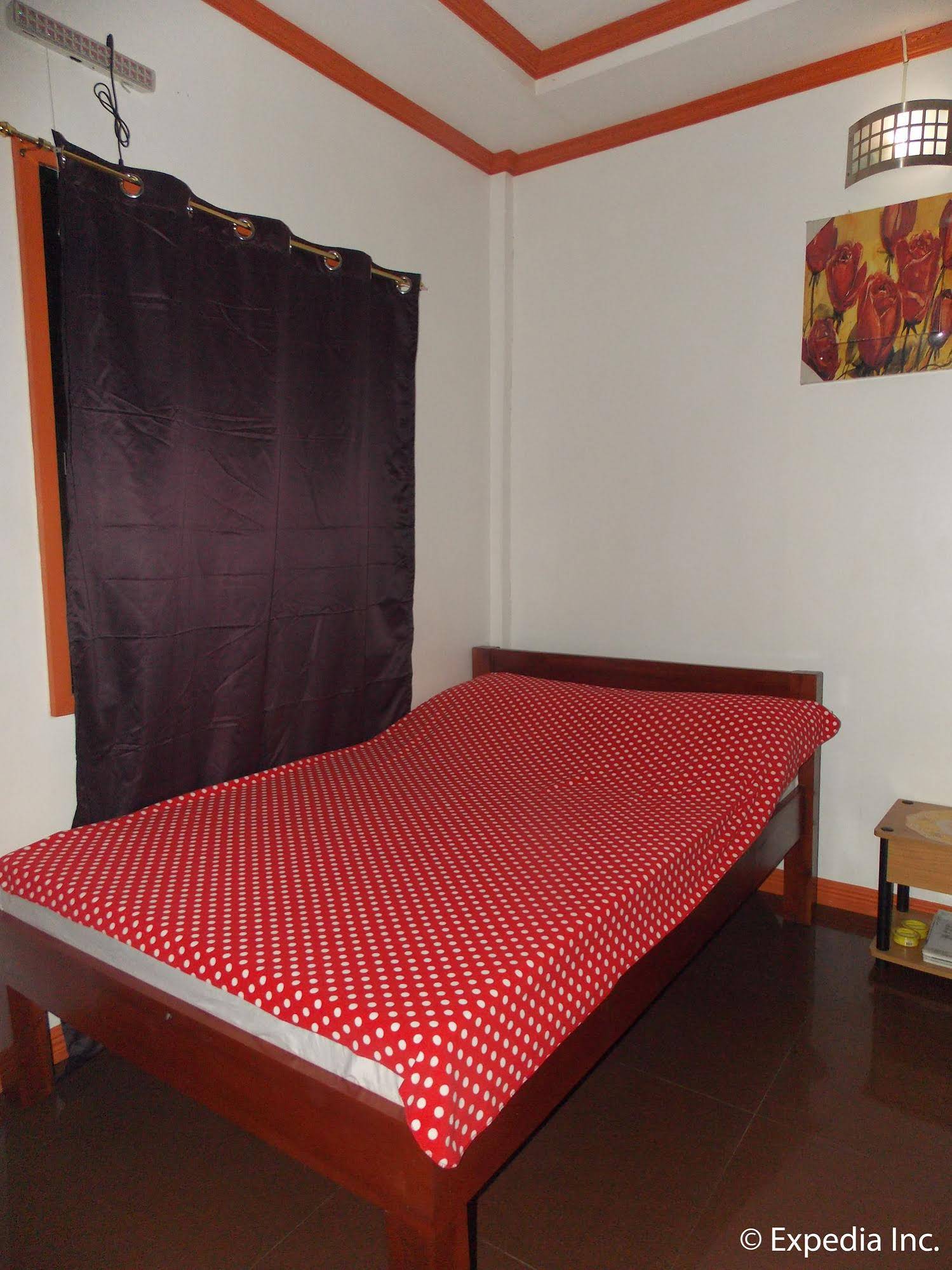 Maxvir Inn Beach Resort