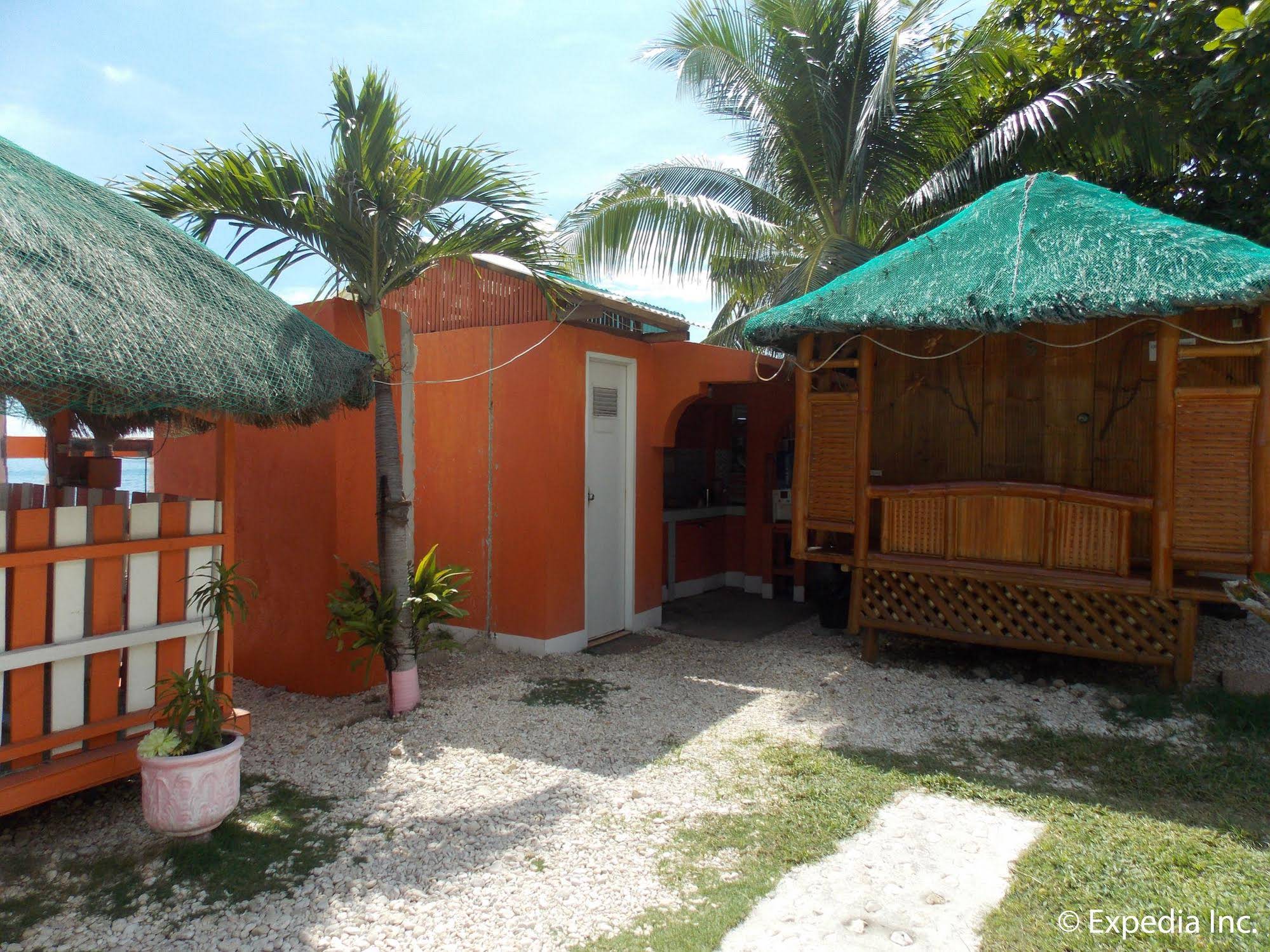 Maxvir Inn Beach Resort