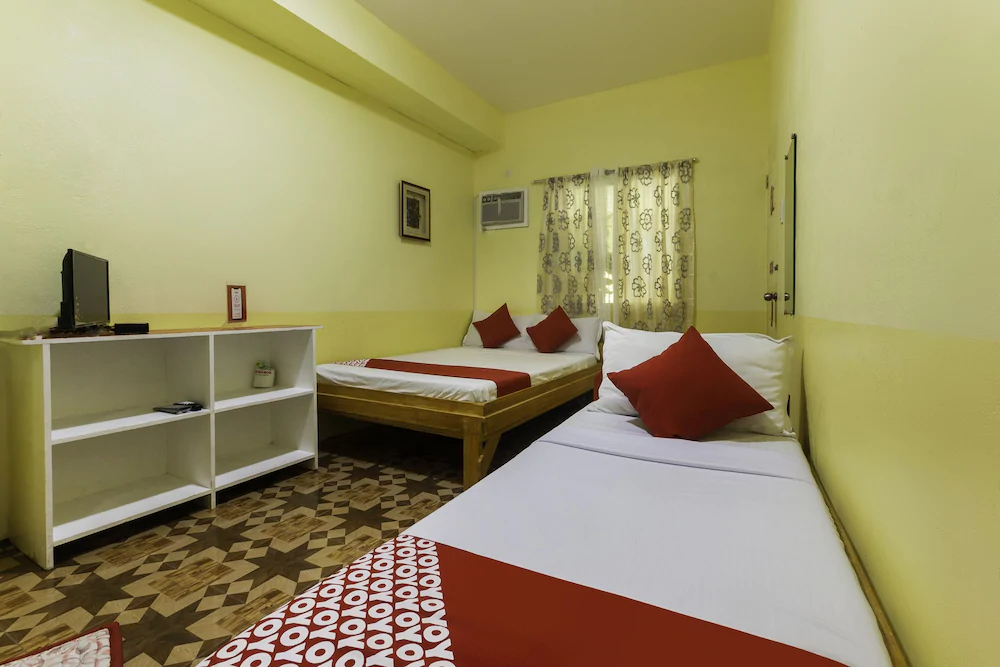 Sunrise 888 by OYO Rooms