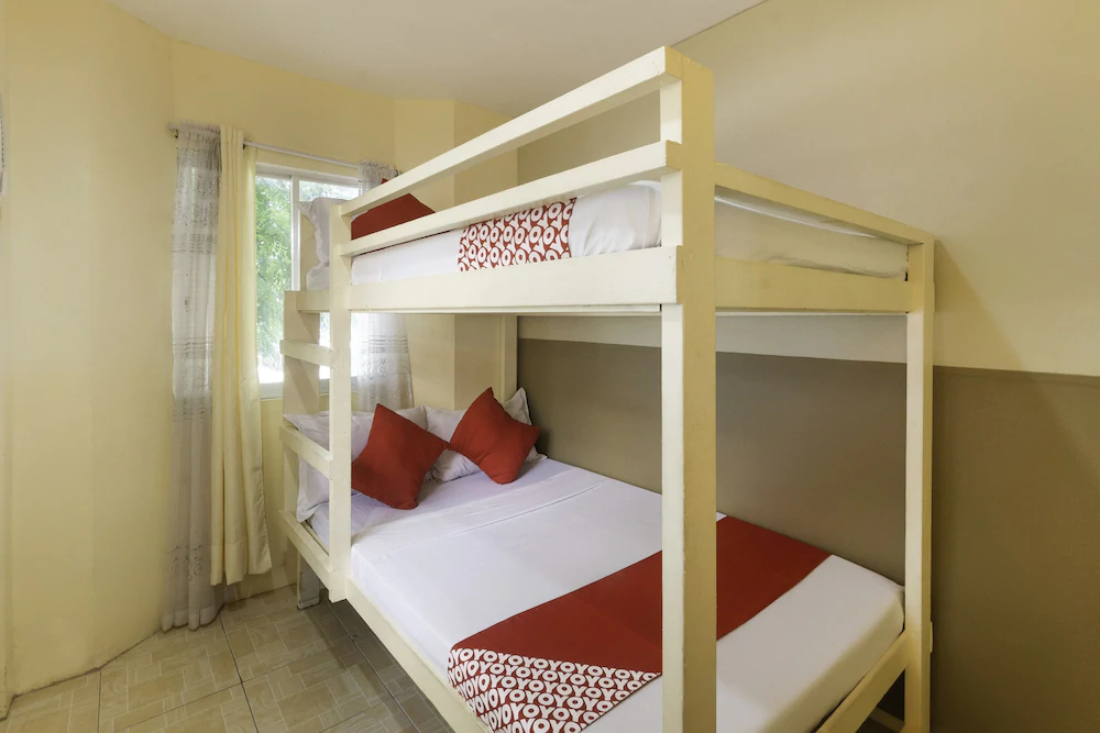 Sunrise 888 by OYO Rooms