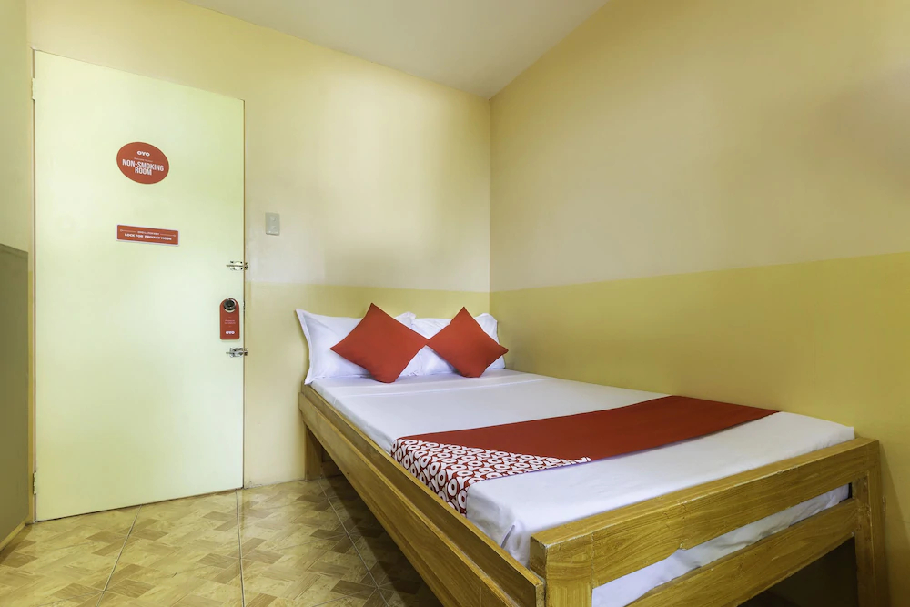 Sunrise 888 by OYO Rooms