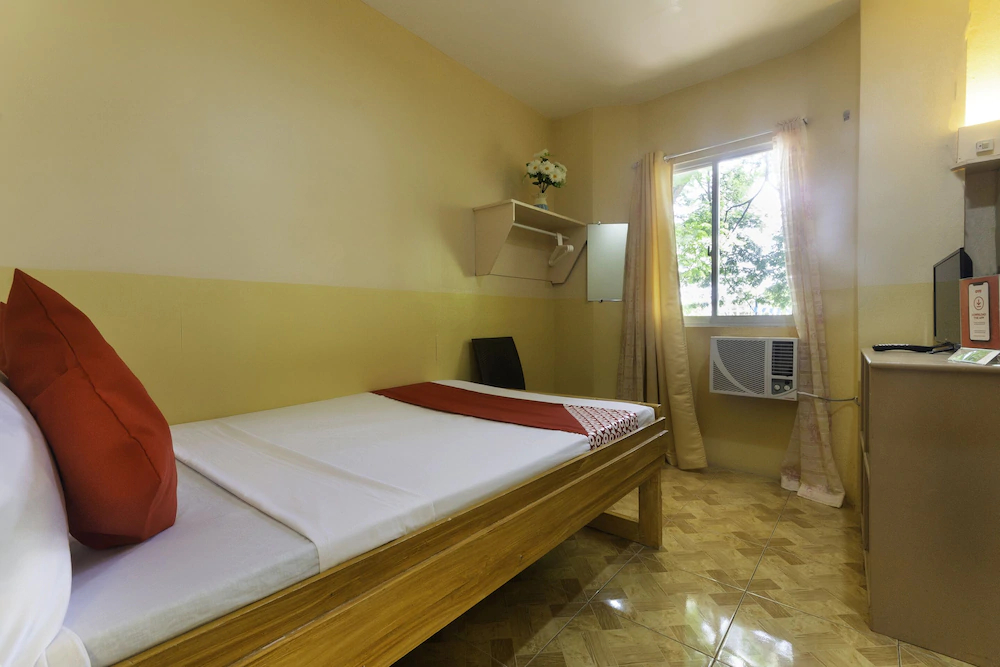 Sunrise 888 by OYO Rooms