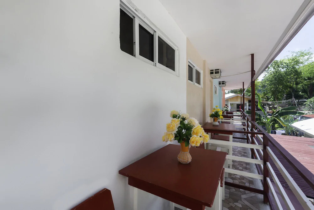 Sunrise 888 by OYO Rooms