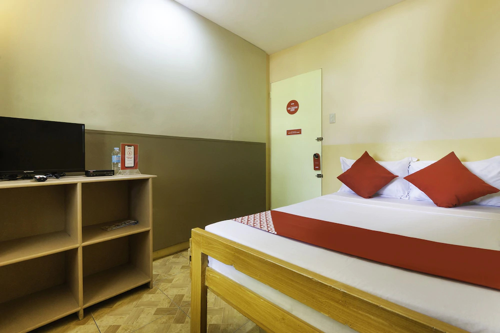 Sunrise 888 by OYO Rooms